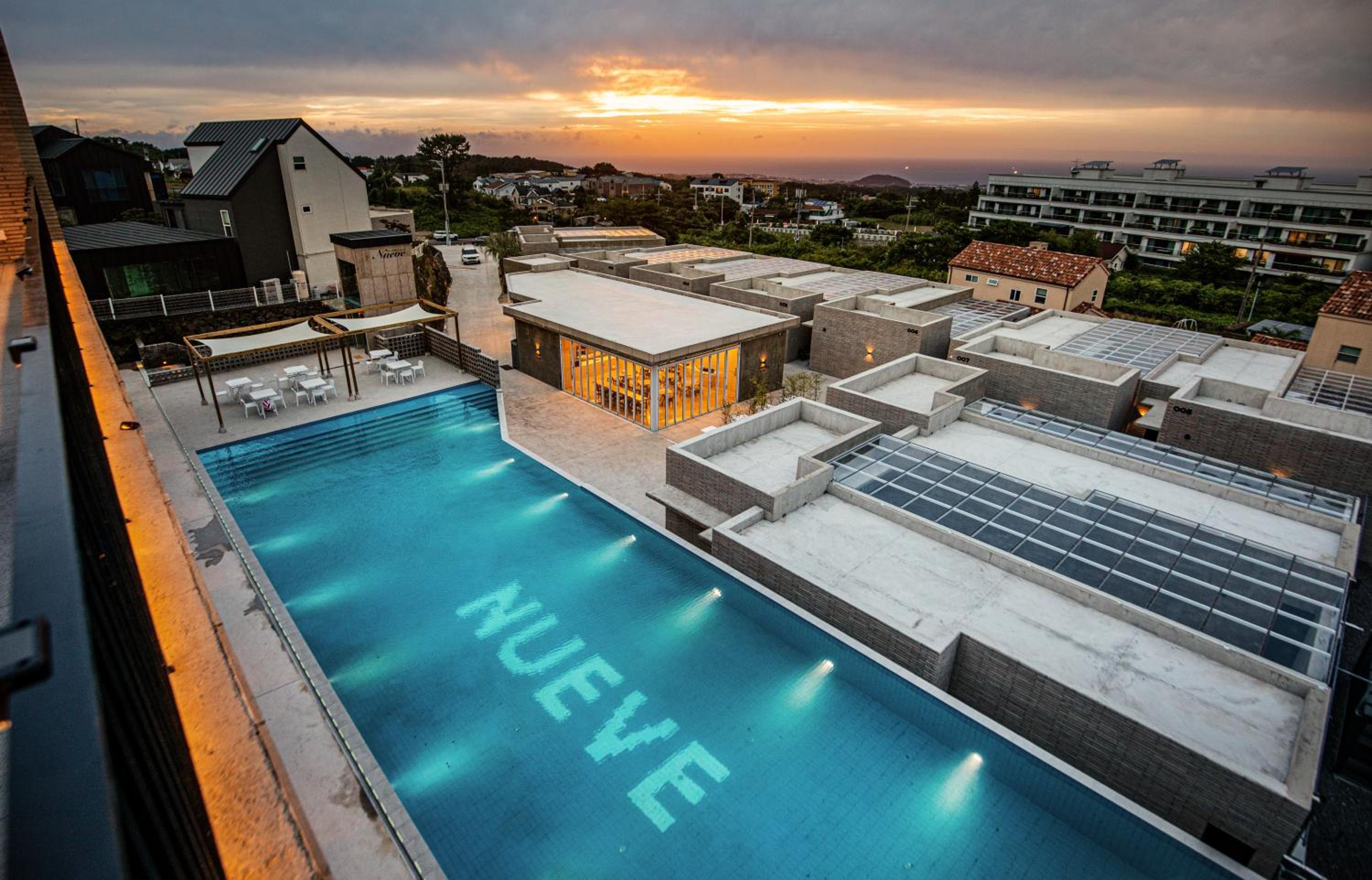 Jeju NuevePoolvilla Aewol view 3