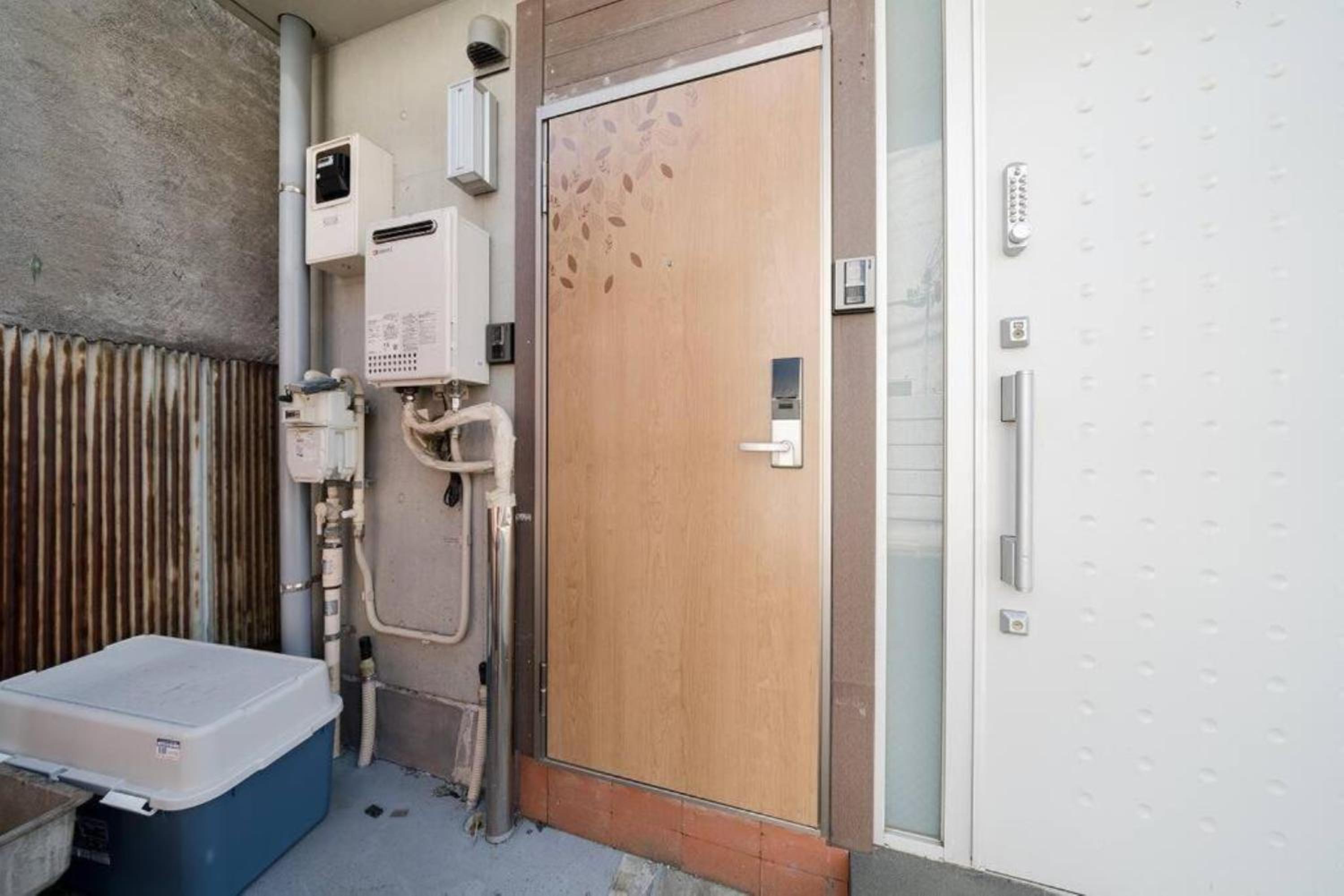 77, Honancho, 1st floor apartment