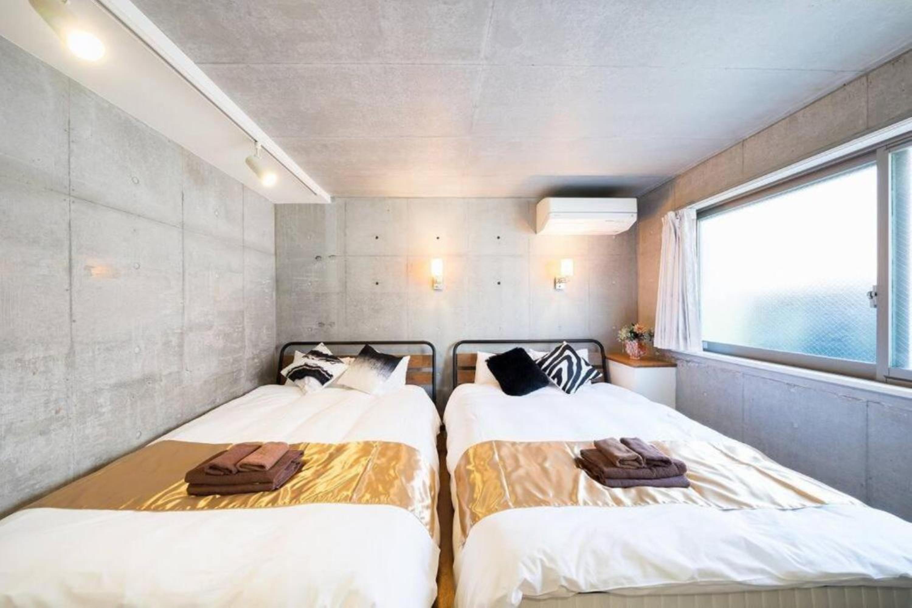 77, Honancho, 1st floor apartment