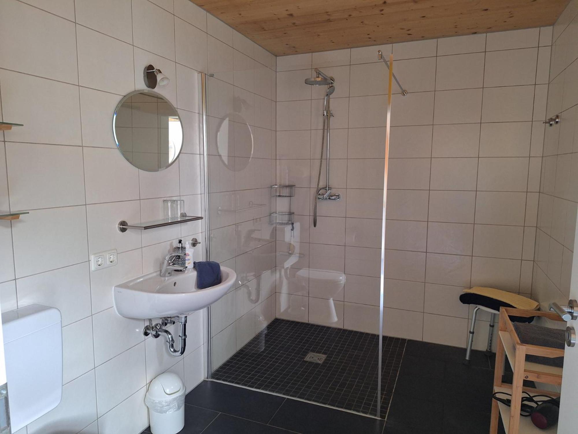 Photo 43
