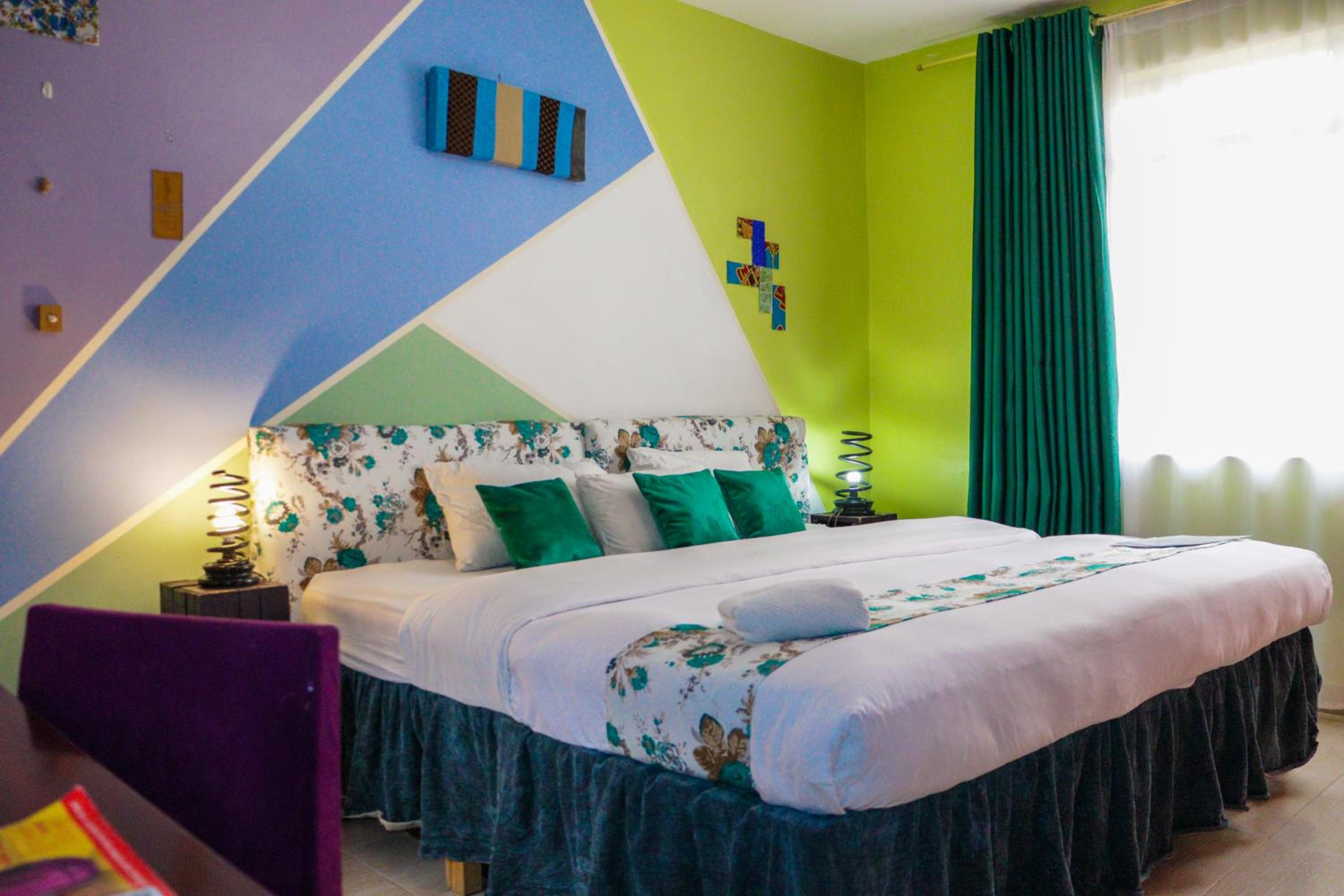Cozy Rooms JKIA -Games Nights - Gated - Secure -3 Bedroom -5 Beds -2Baths -15Mins to JKIA-SGR