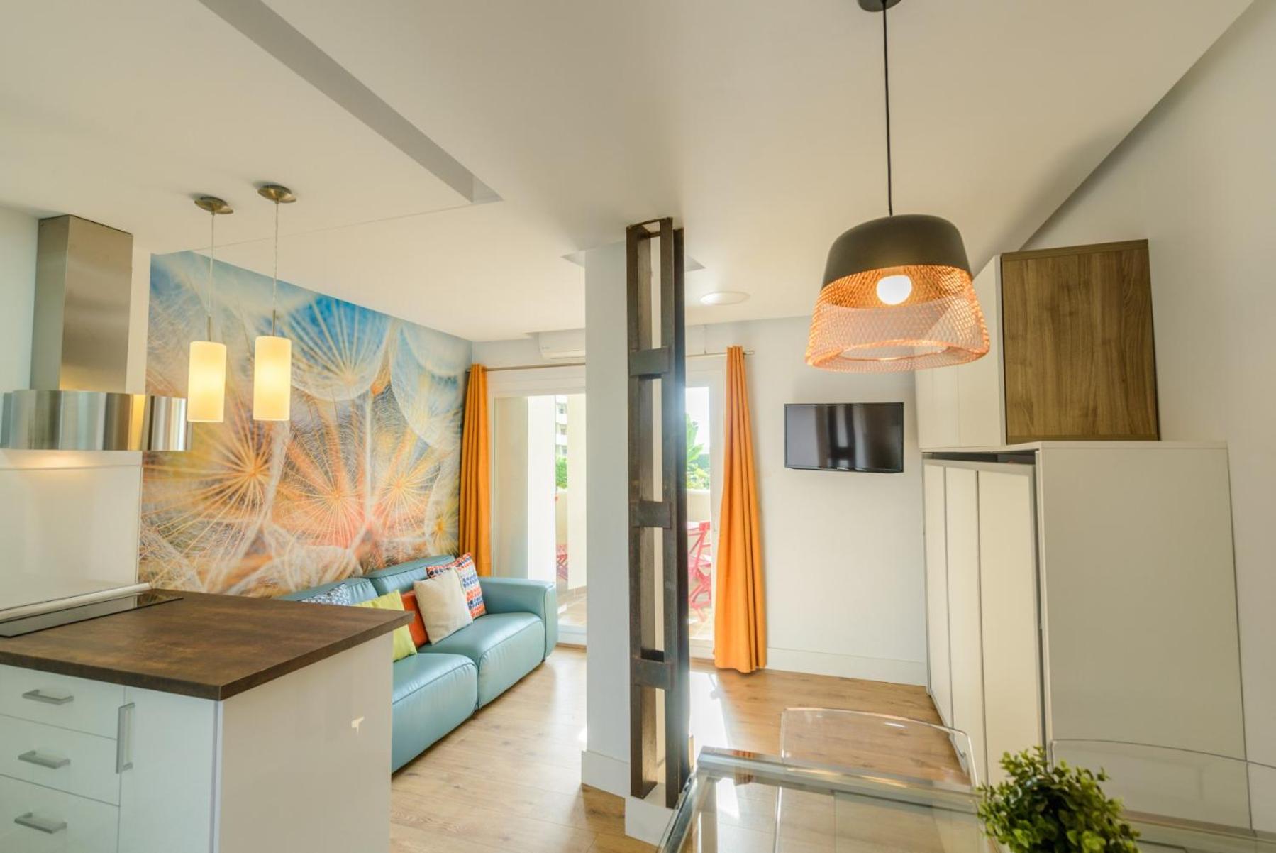 Cubo's Estudio 118 Benal Beach Sea View view 2
