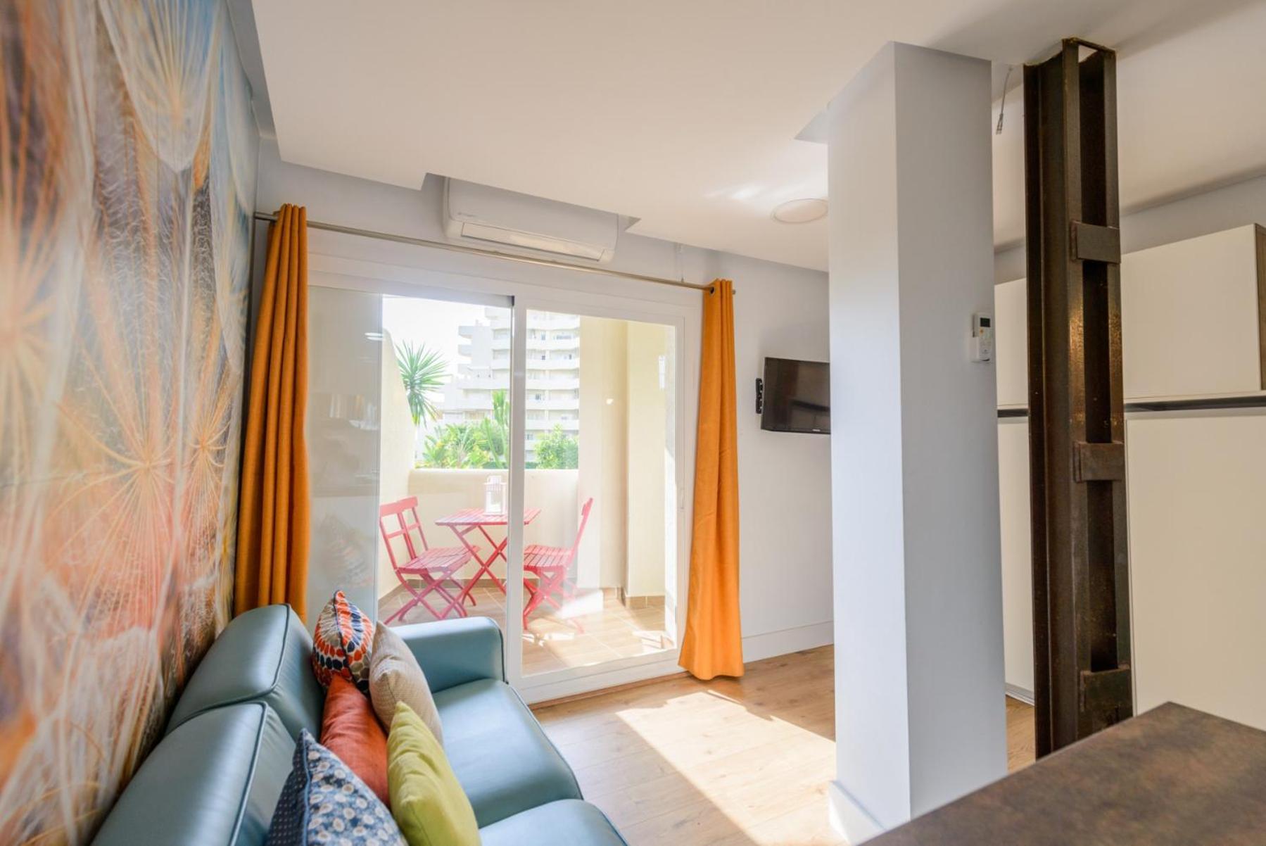 Cubo's Estudio 118 Benal Beach Sea View view 3