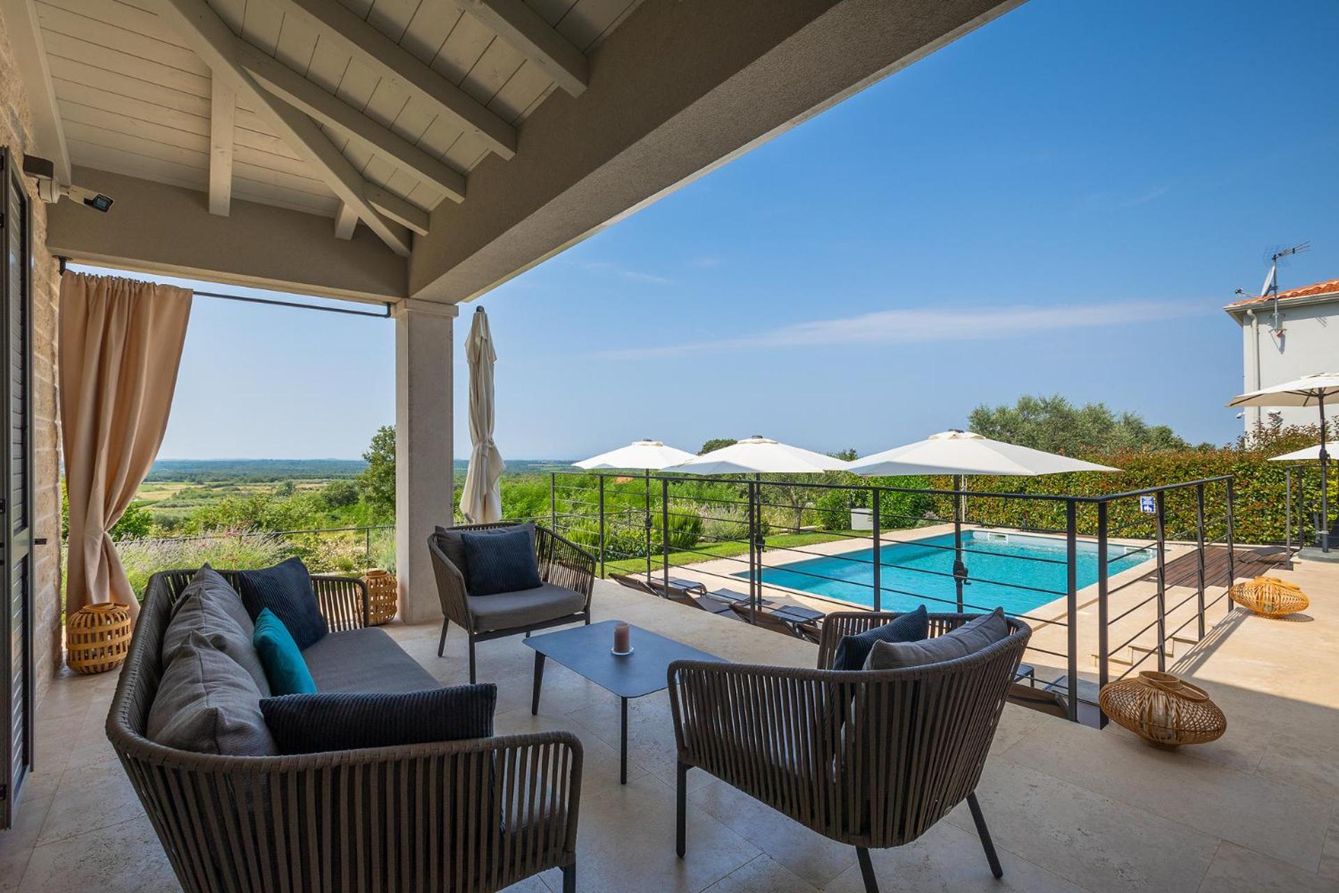 Beautiful Villa Regina with view in Visnjan view 5