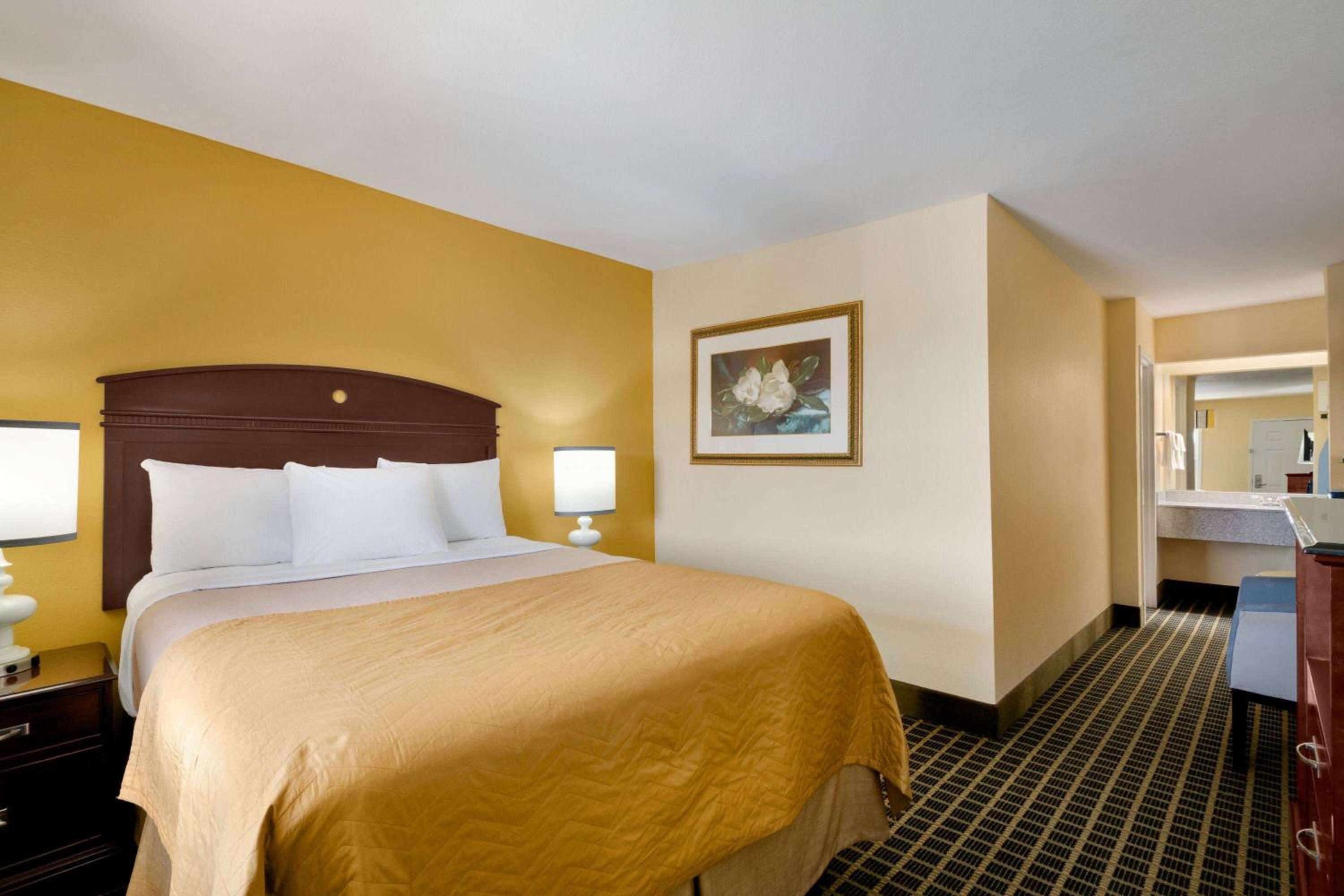 Travelodge by Wyndham Unadilla - Perry Near I-75