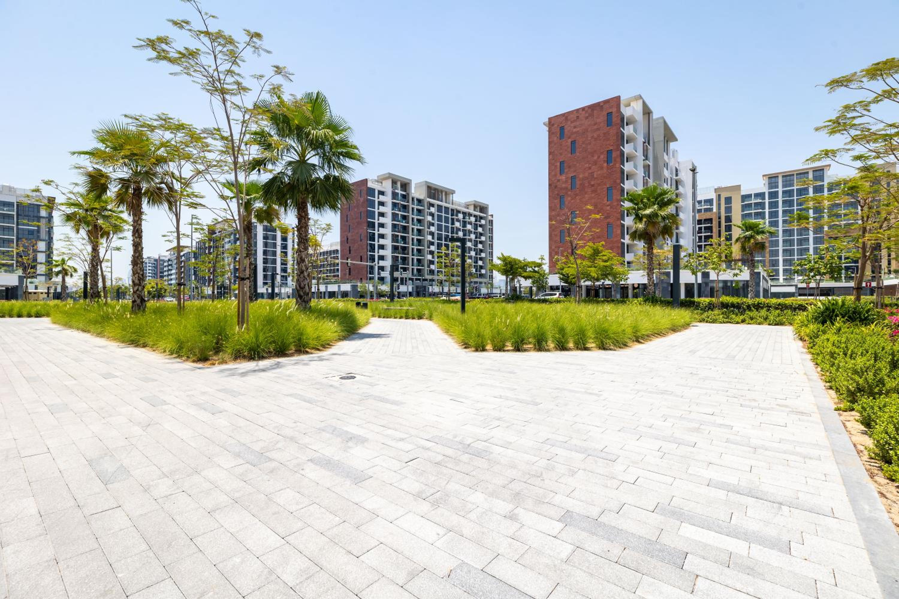 EDEN'S Homes & Villas - Azizi Riviera