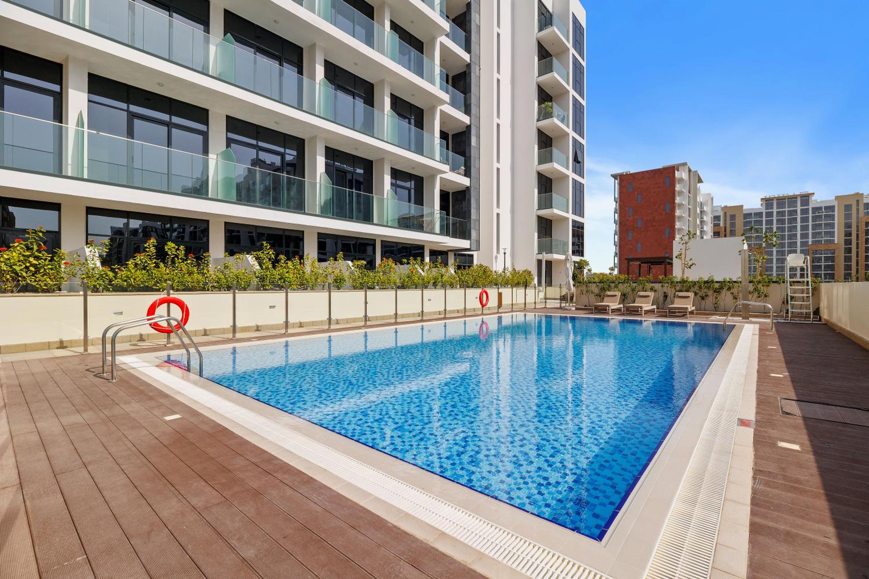 EDEN'S Homes & Villas - Azizi Riviera