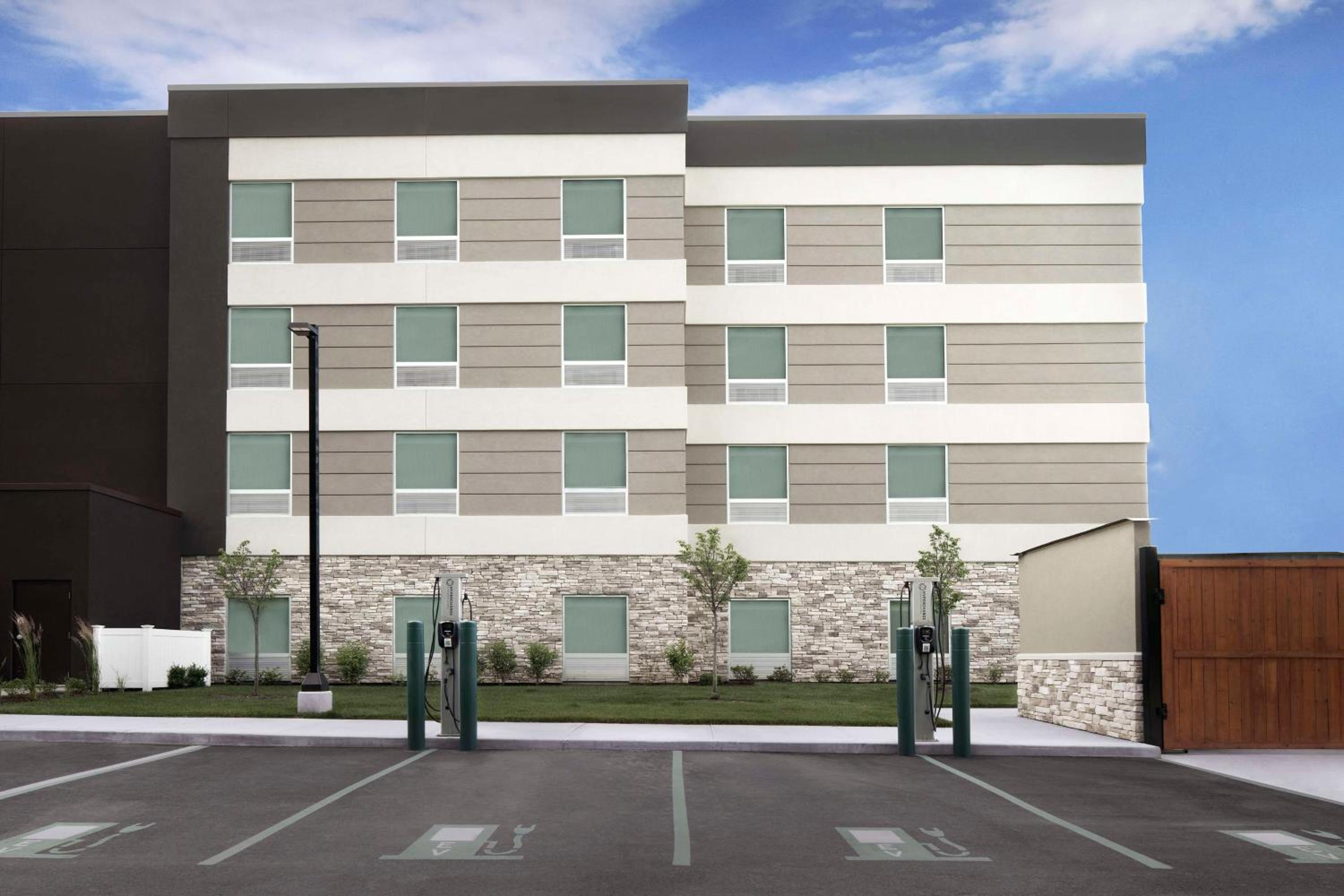 Poughkeepsie Vacations - Home2 Suites By Hilton Poughkeepsie - Property Image 20