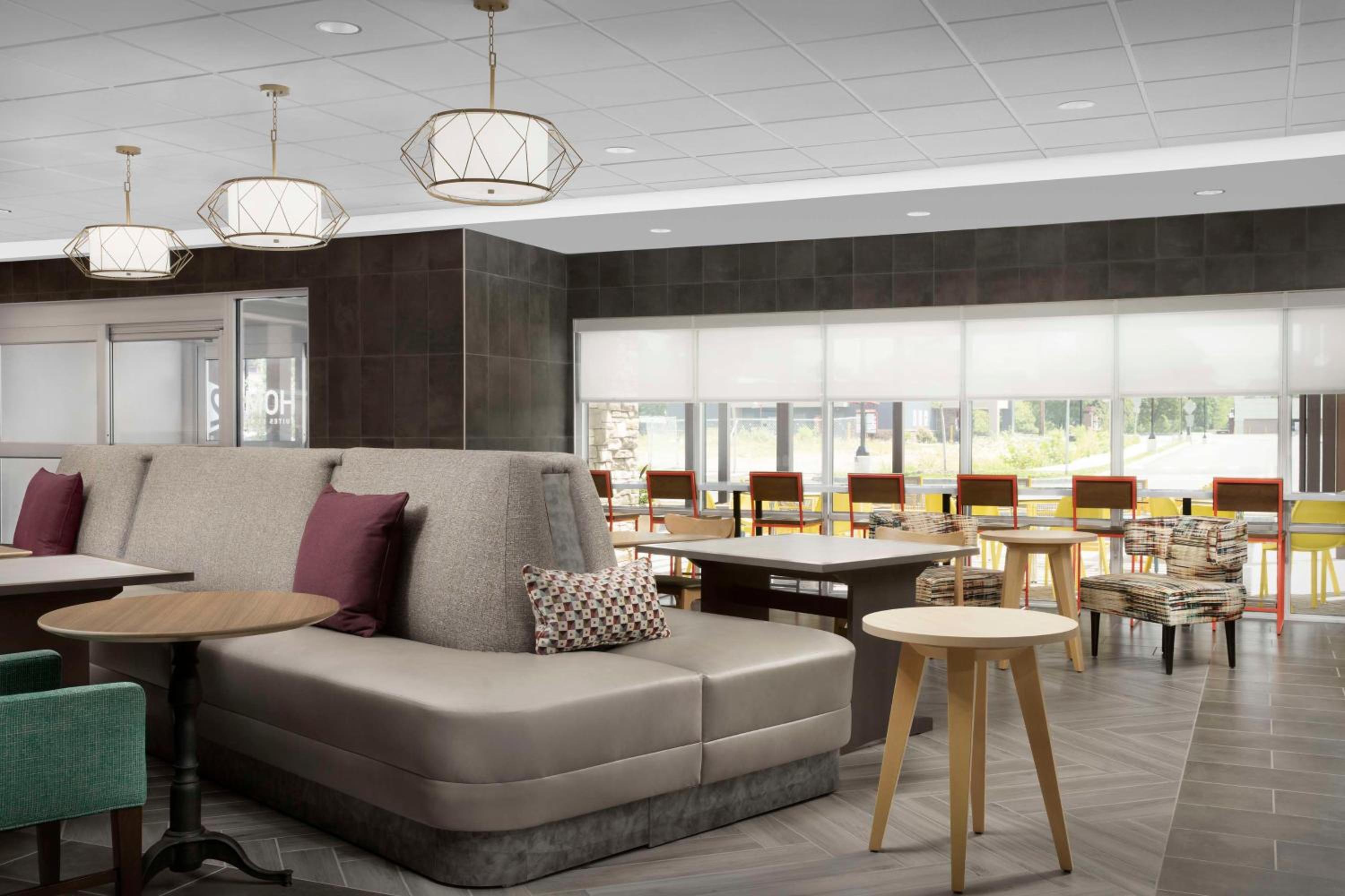 Poughkeepsie Vacations - Home2 Suites By Hilton Poughkeepsie - Property Image 24