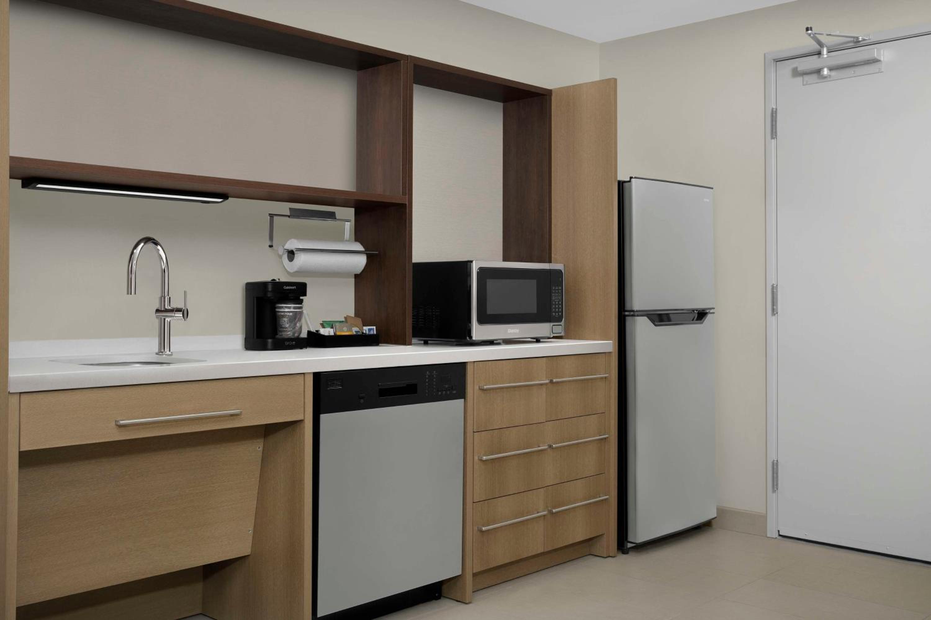 Poughkeepsie Vacations - Home2 Suites By Hilton Poughkeepsie - Property Image 13