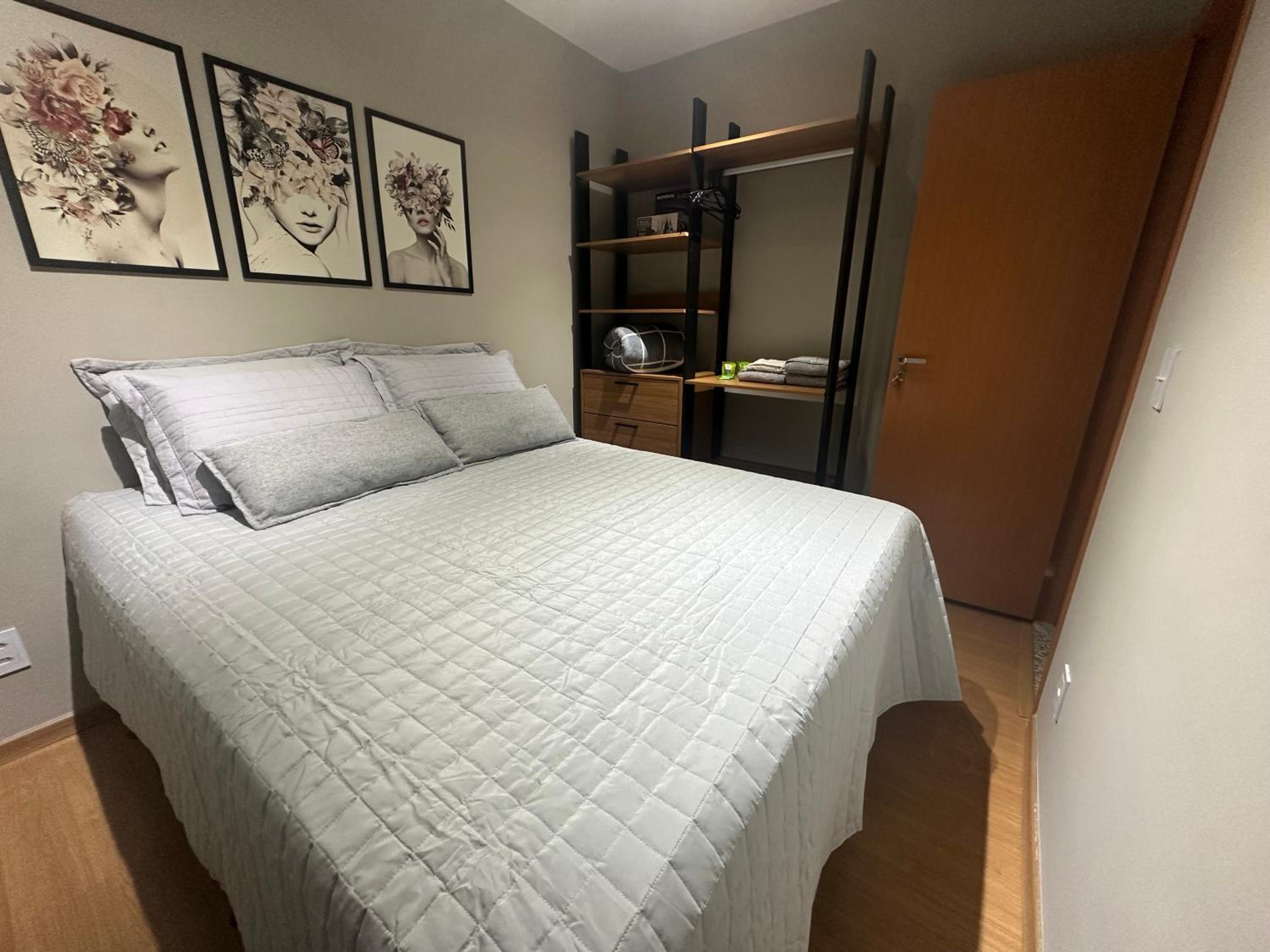 Flats Praia Uberlandia - Apt próximo ao Praia Clube - Area de lazer com Portaria 24 horas, piscina, academia, brinquedoteca, churrasqueira e áreas verdes p