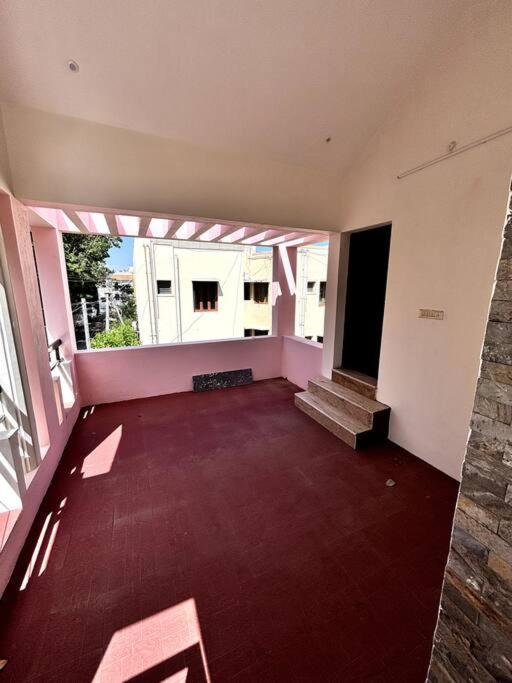 PlushStays Service Apartment