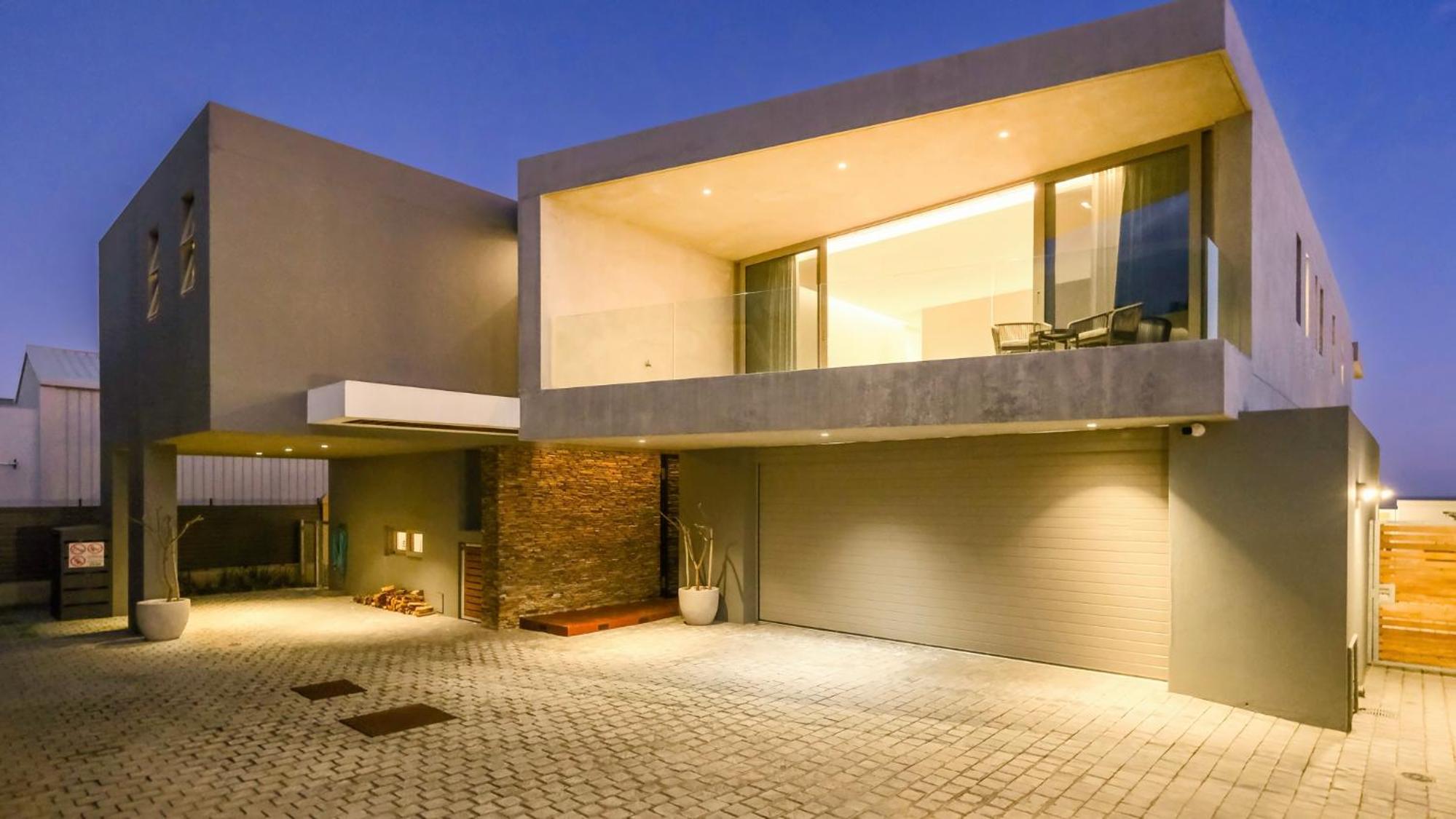 Glentana Beach Villa