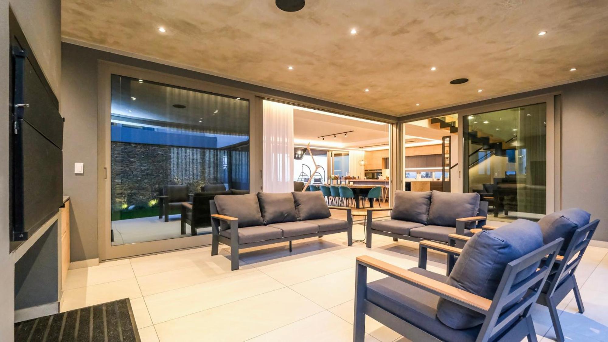 Glentana Beach Villa