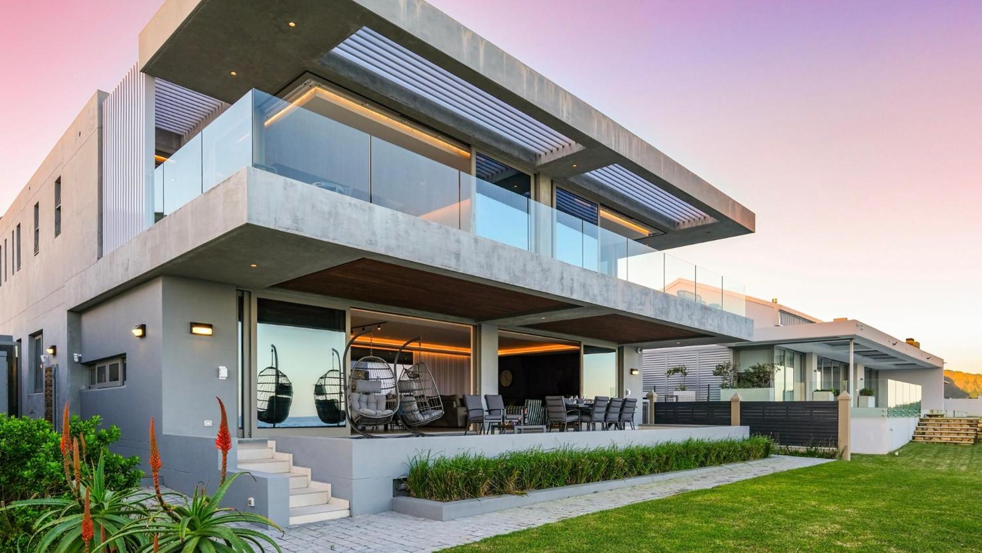 Glentana Beach Villa