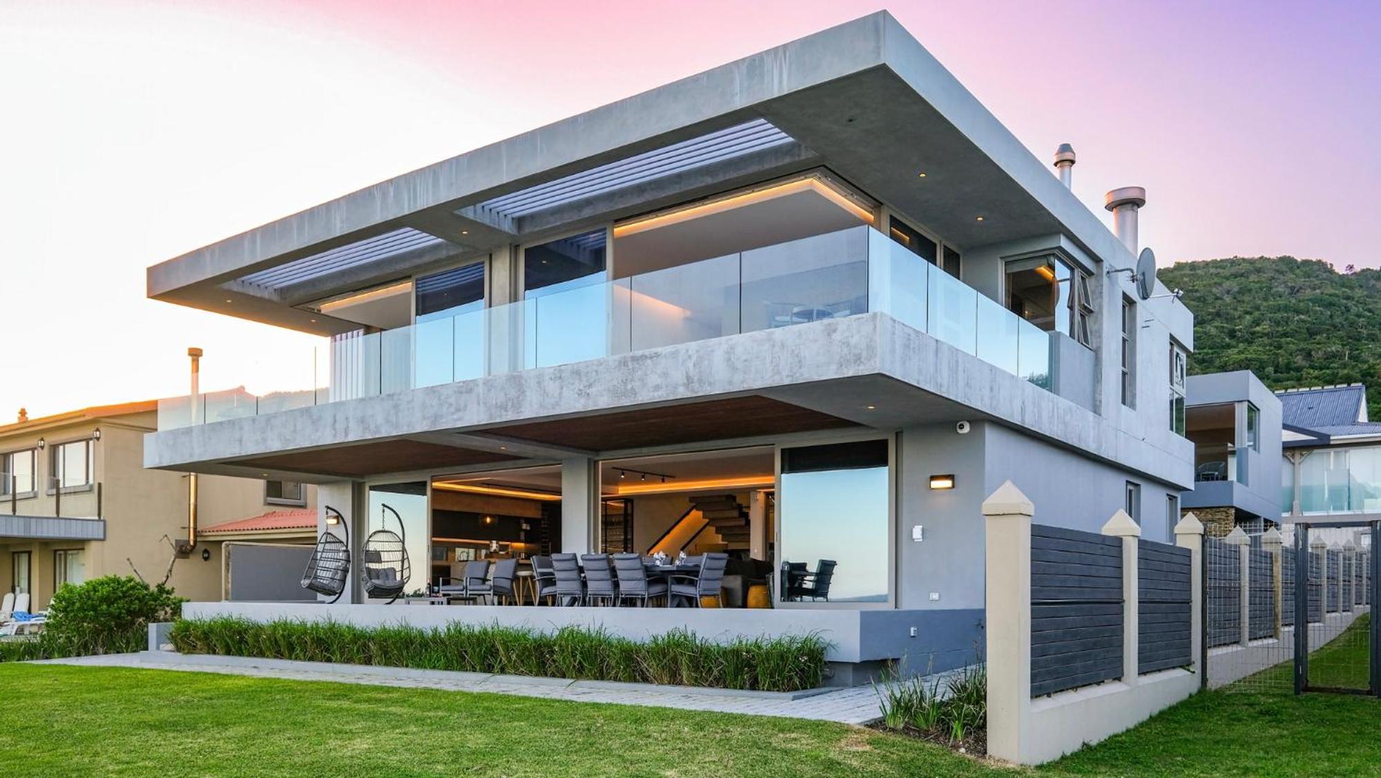 Glentana Beach Villa