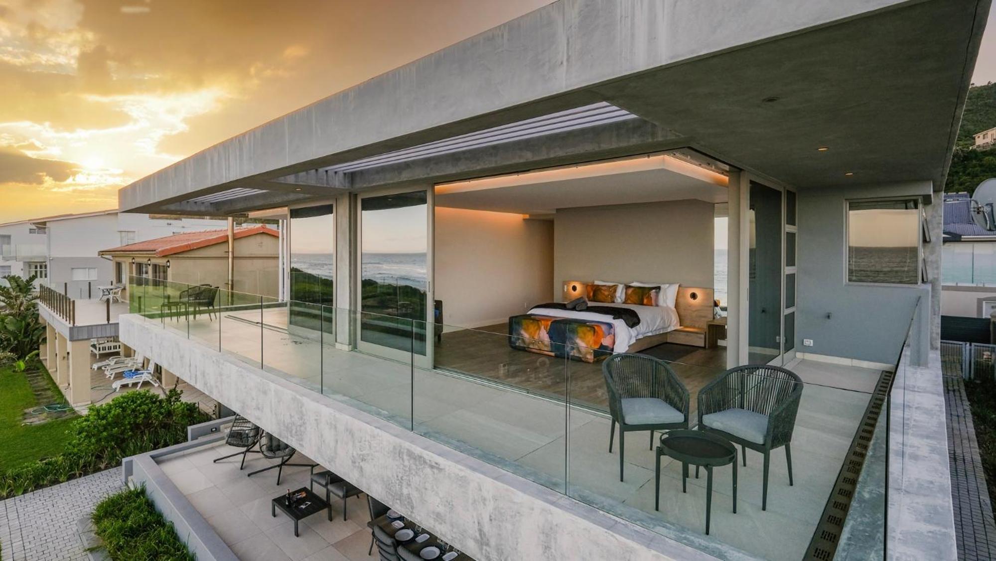 Glentana Beach Villa
