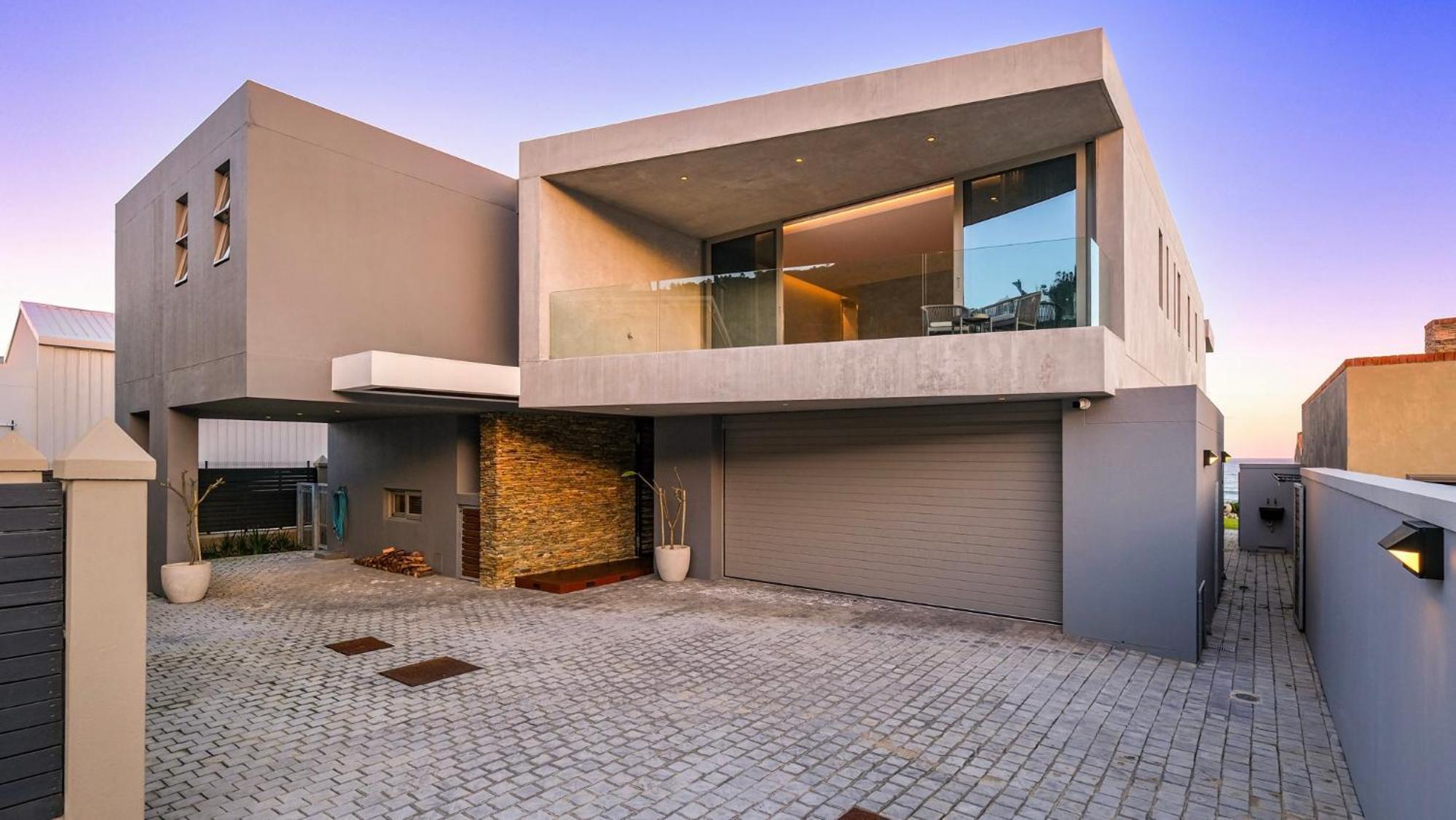 Glentana Beach Villa