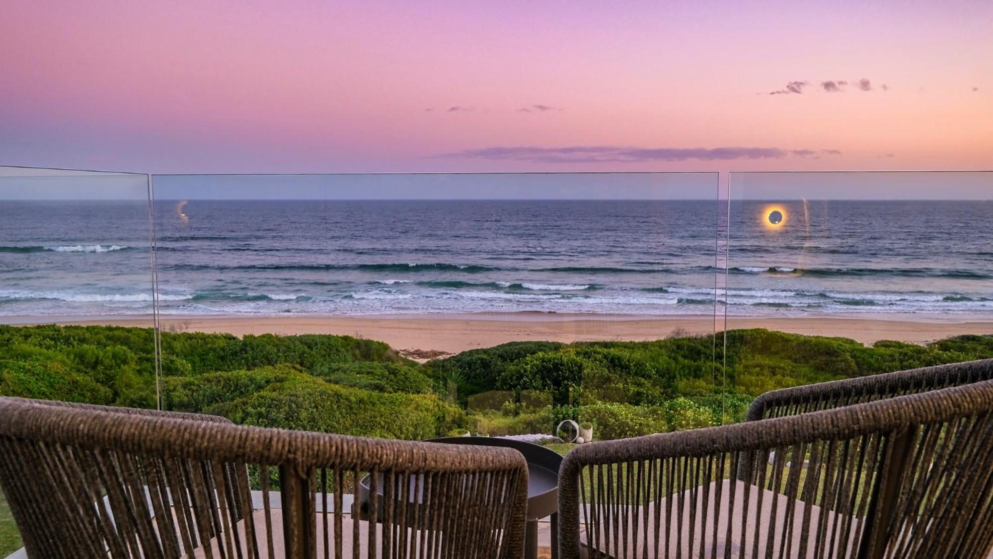 Glentana Beach Villa