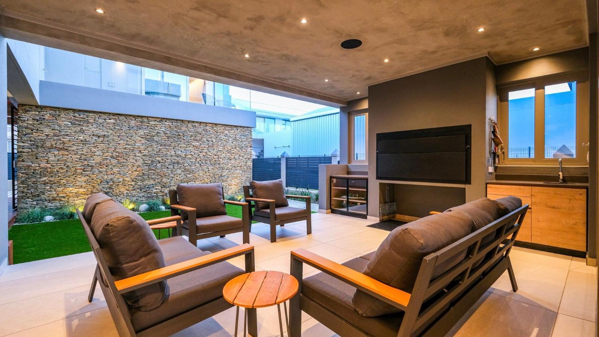 Glentana Beach Villa