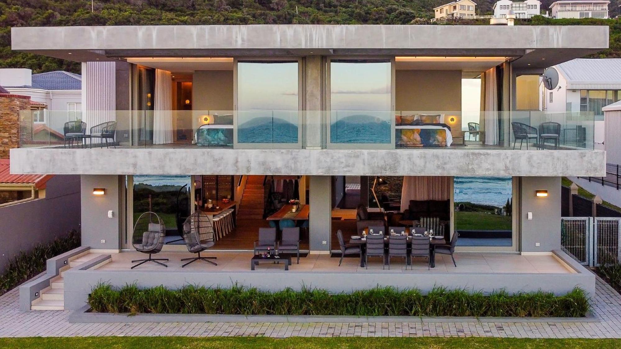 Glentana Beach Villa