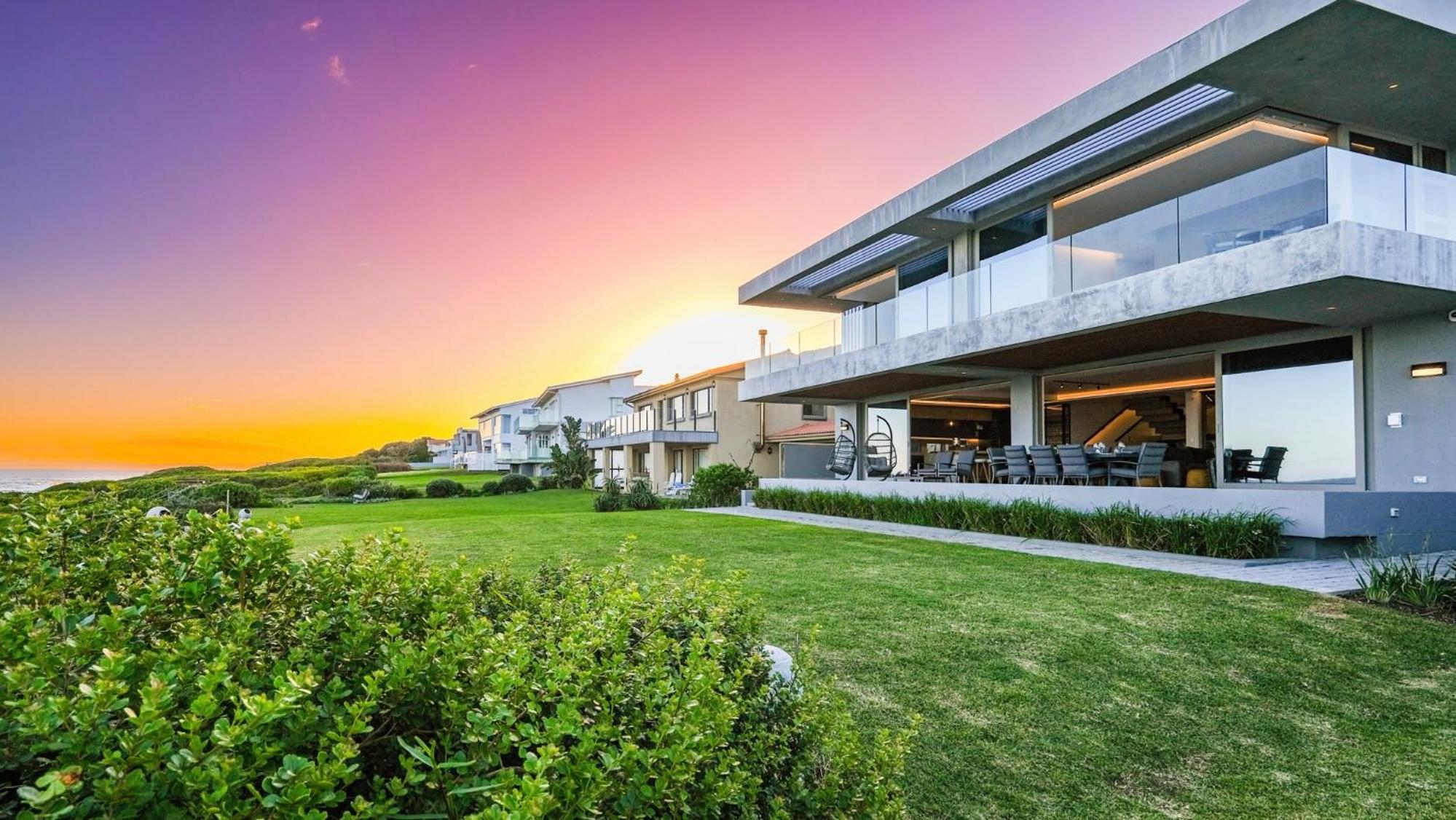 Glentana Beach Villa