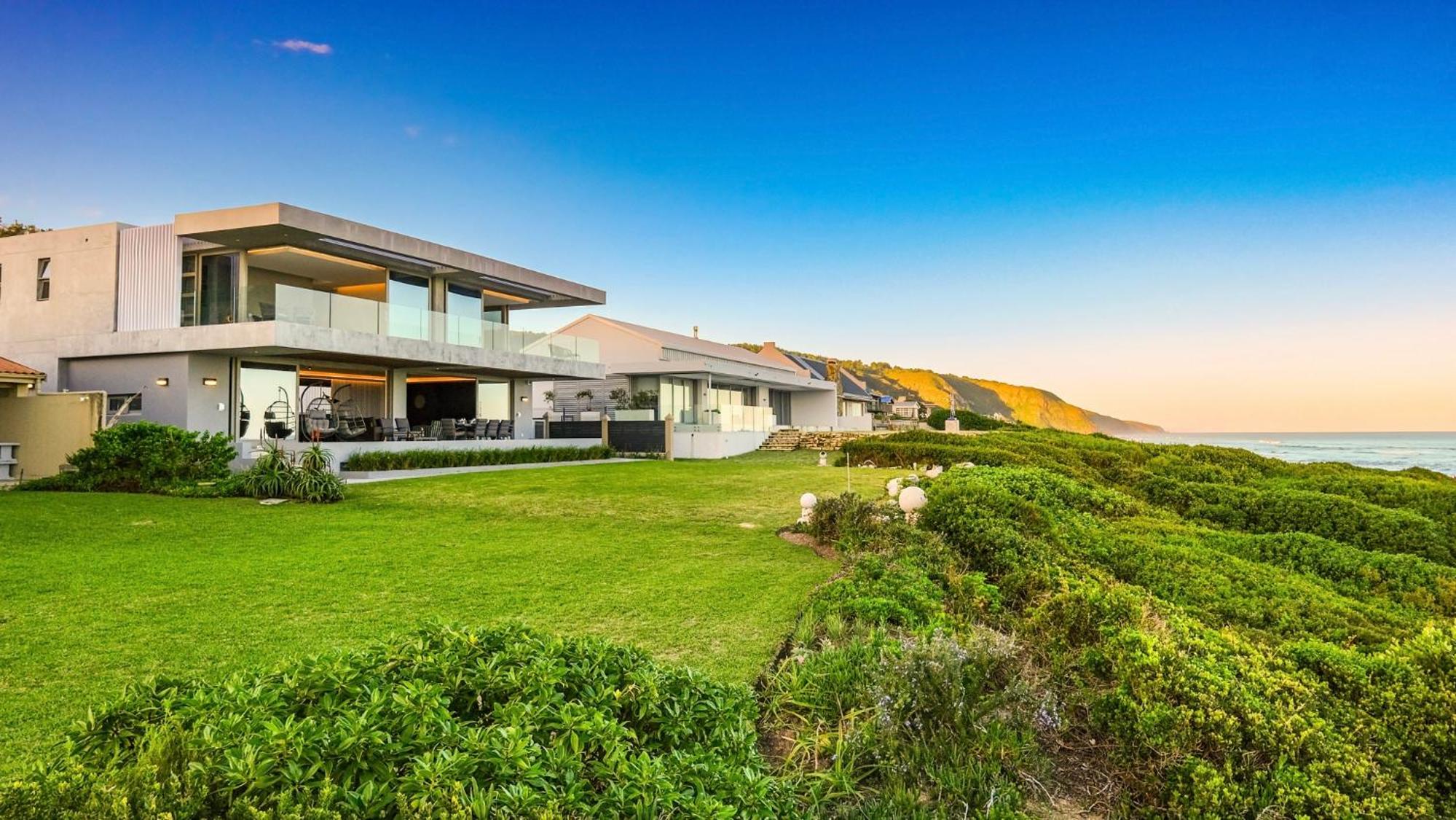 Glentana Beach Villa