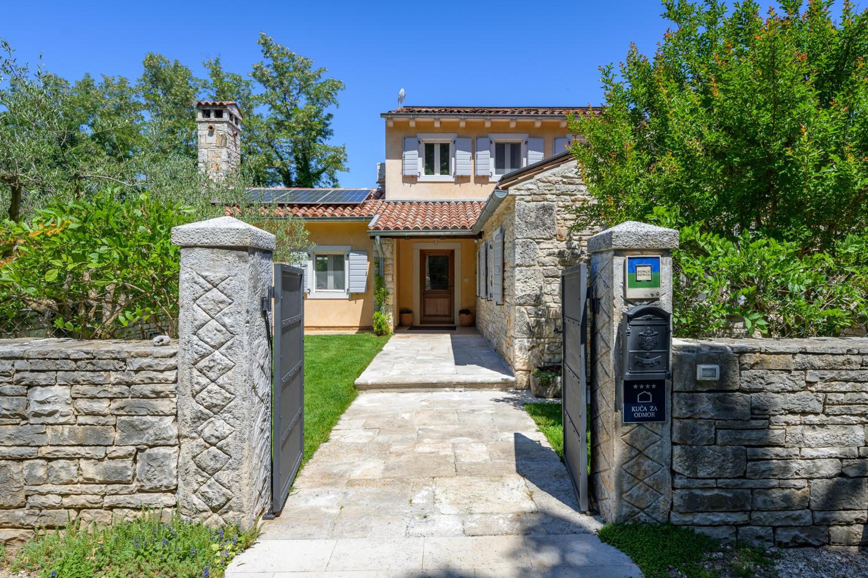 Villa Lipa view 4