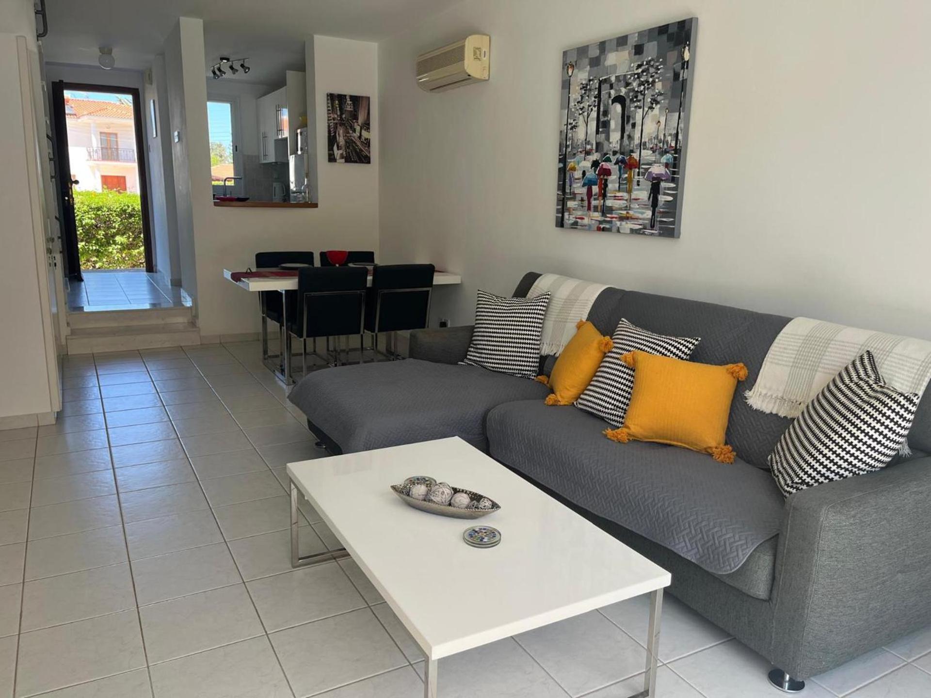 Tranquil Polis Retreat - Cozy 2BR House