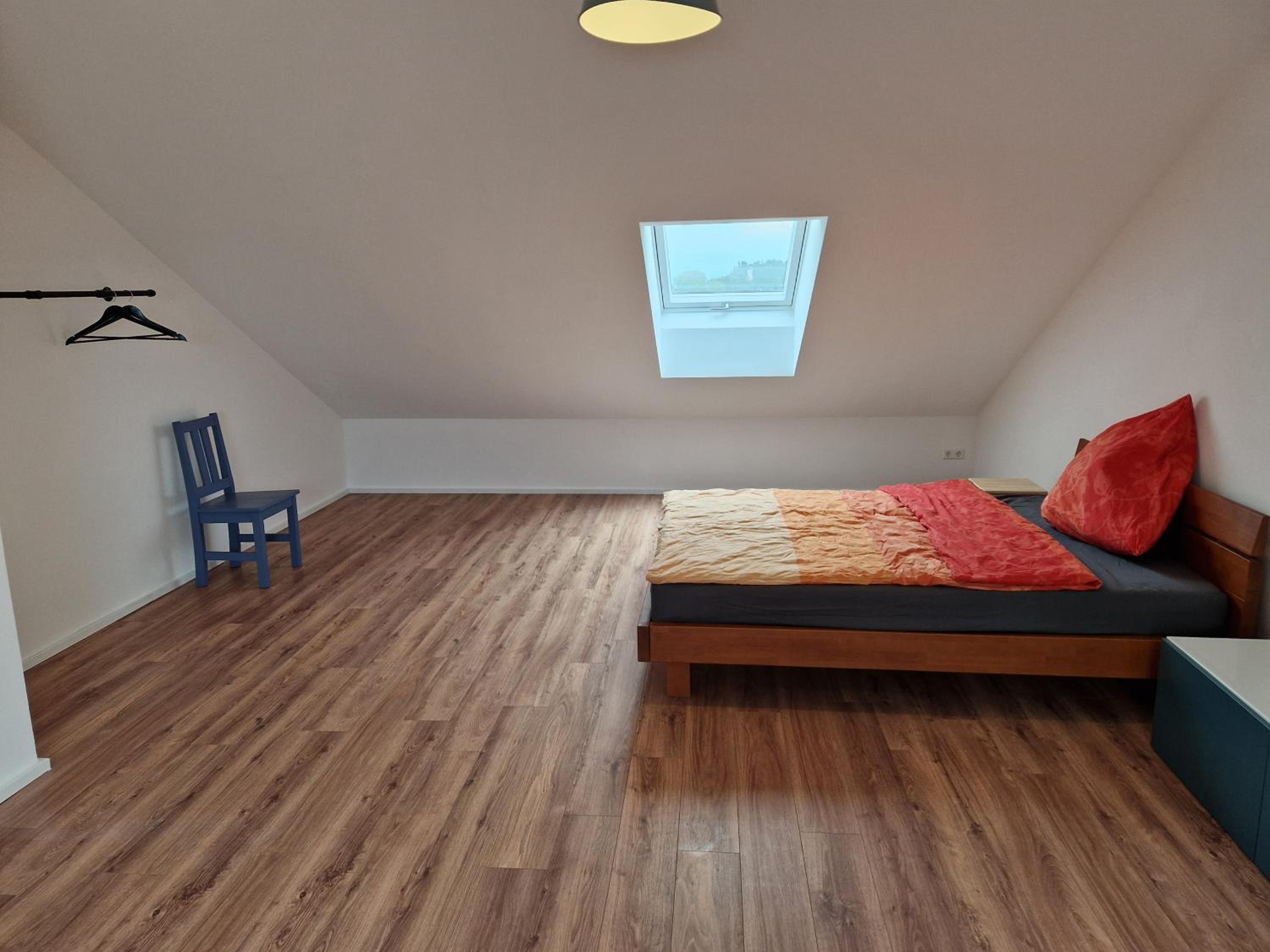 FeWo1 neuwertige, große 110qm FeWo über zwei Etagen mit Balkon im Außenbereich view 5