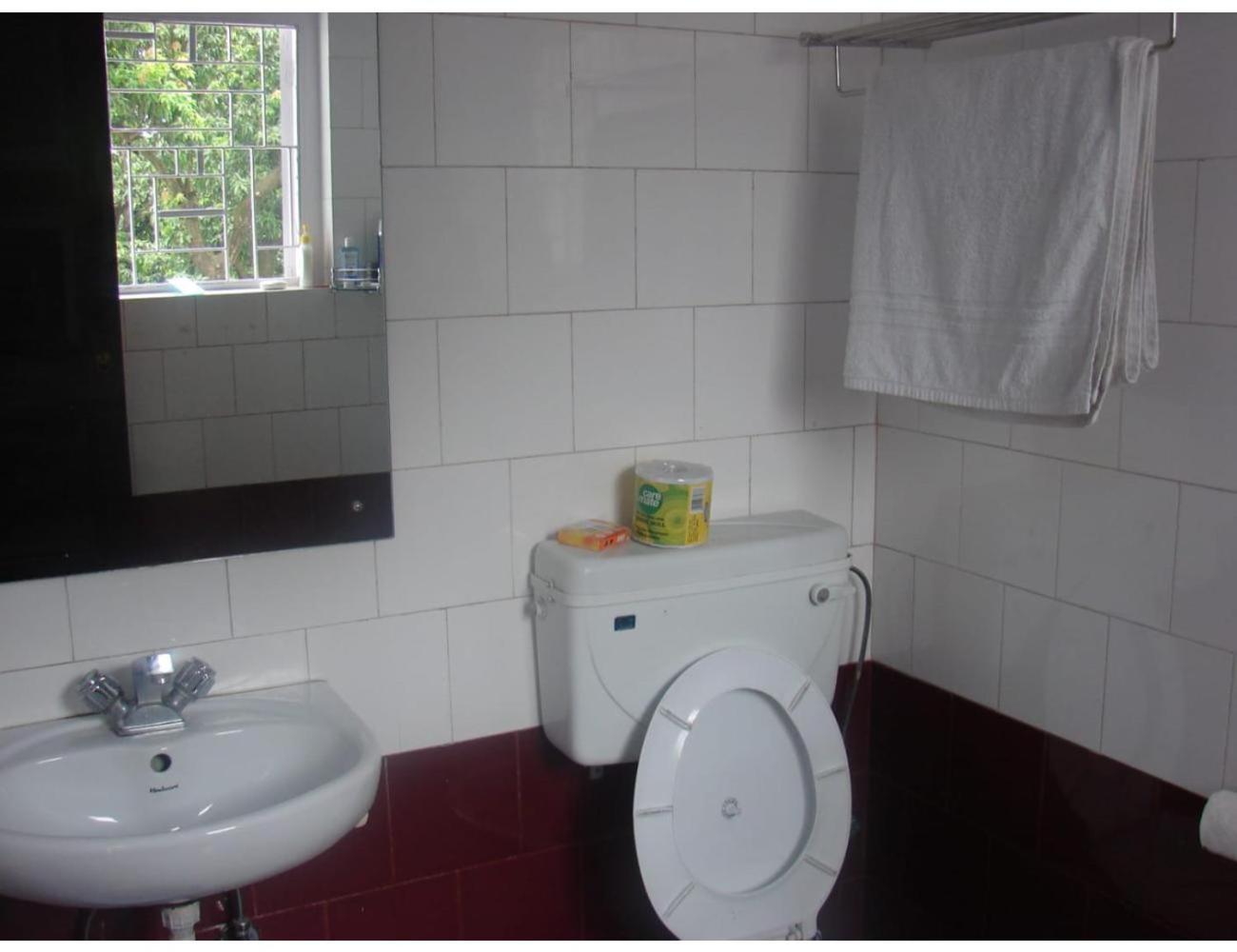 Hotel Marble Palace Guest House, Kolkata view 3