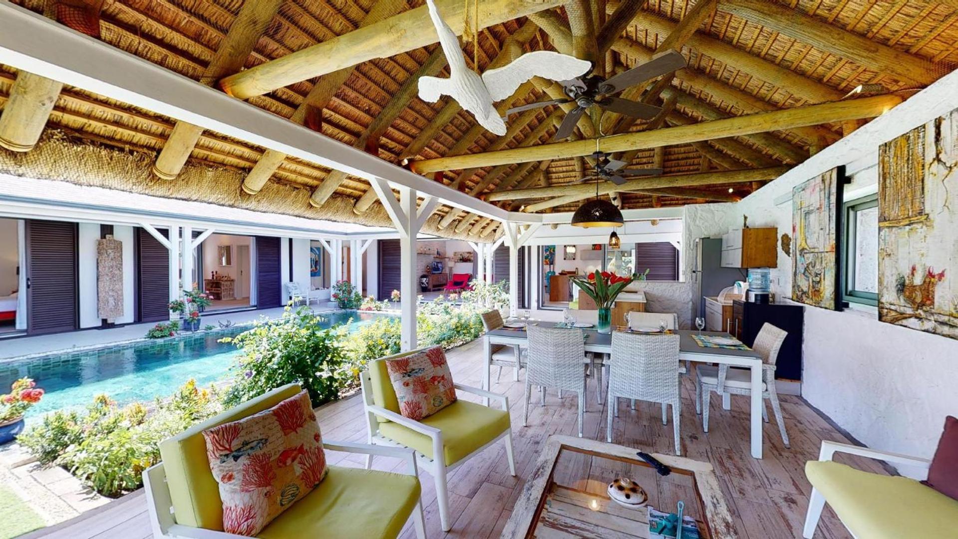 Holiday Villa at Pereyère view 3
