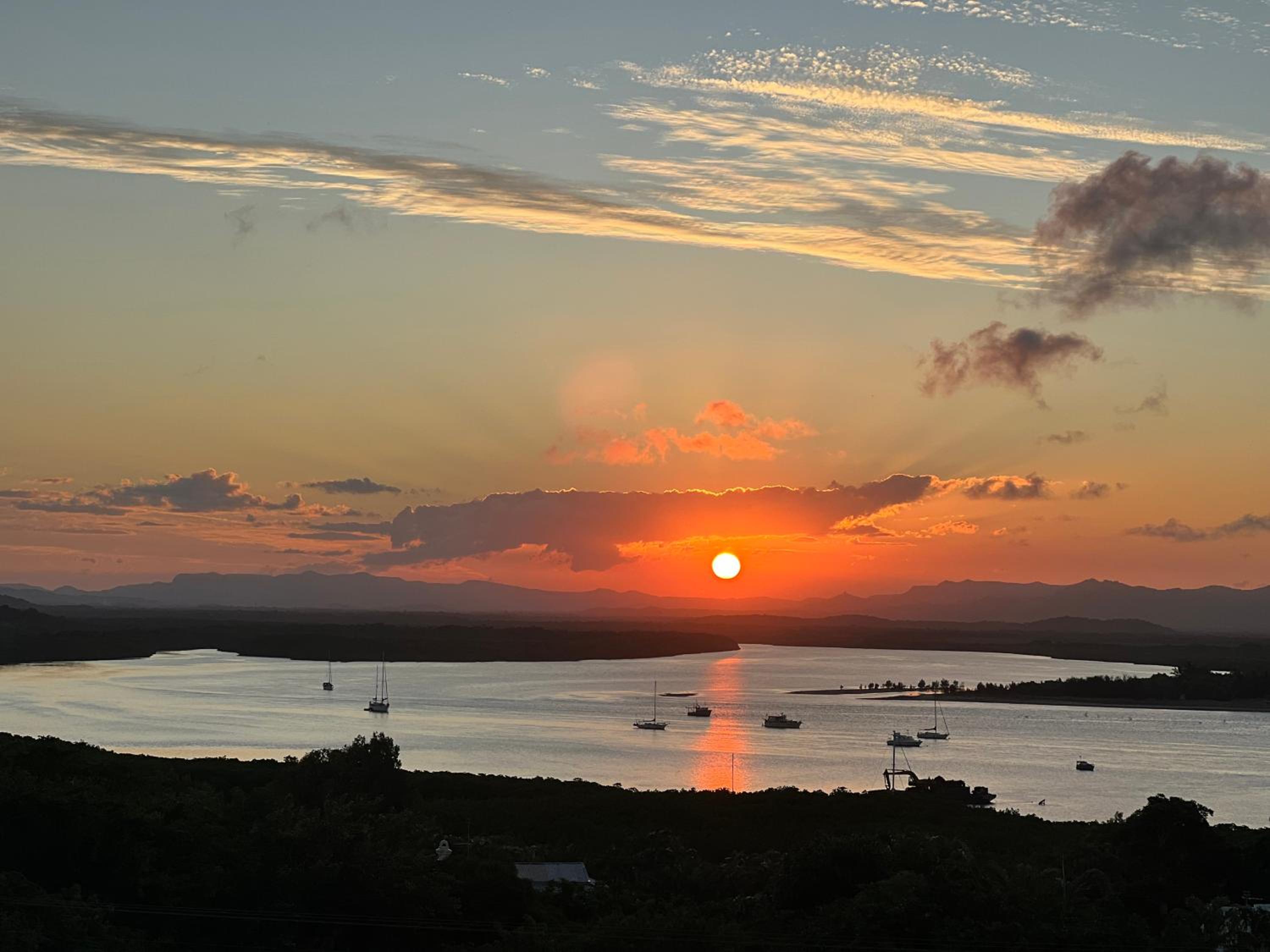 The Frangipani Suite - One bedroom apartment in Cooktown