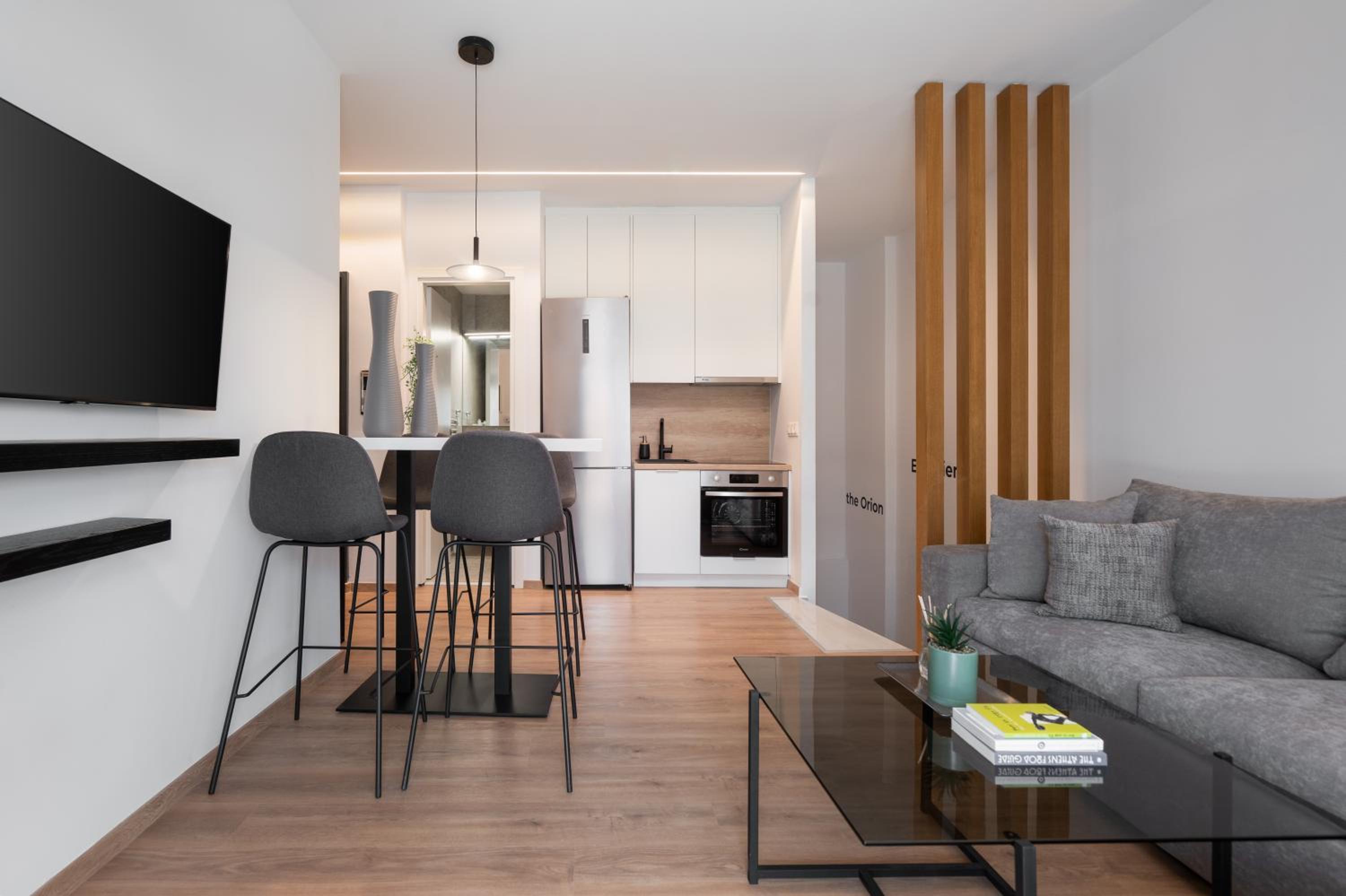 Kosmos Luxury Residences
