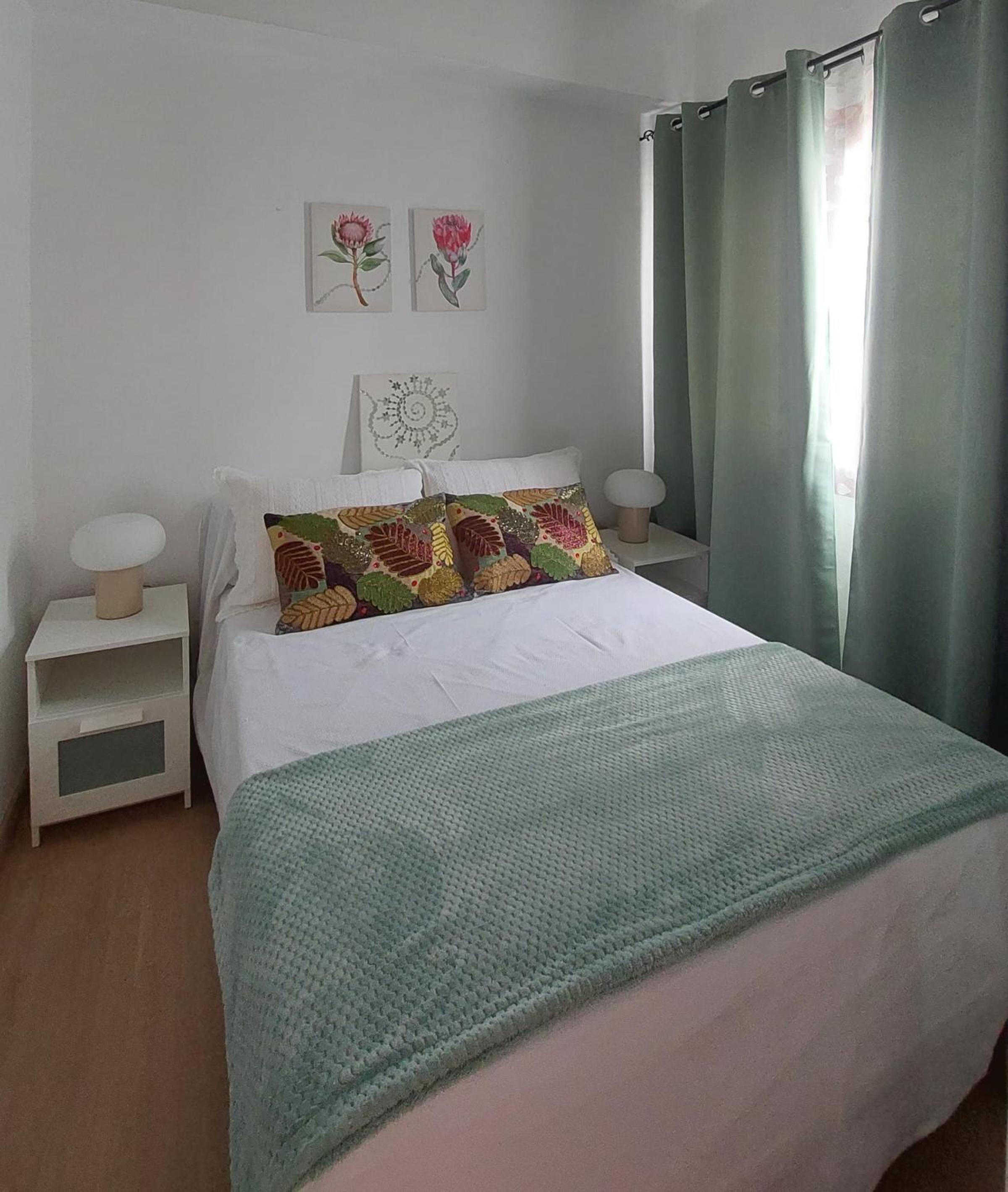 El Roble A en San Pedro — hotel room