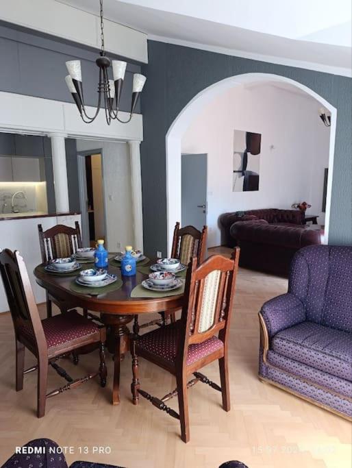 Seaview penthouse with fireplace view 3