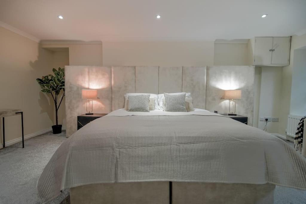 Timeless 5 bed Duplex Flat view 3