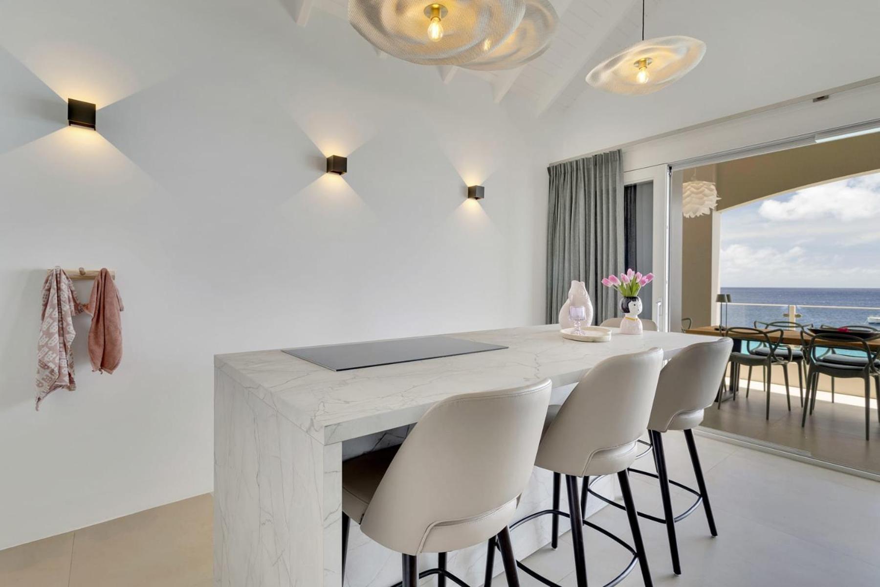 Las Dunas with Stunning Sea View and Shared Pool