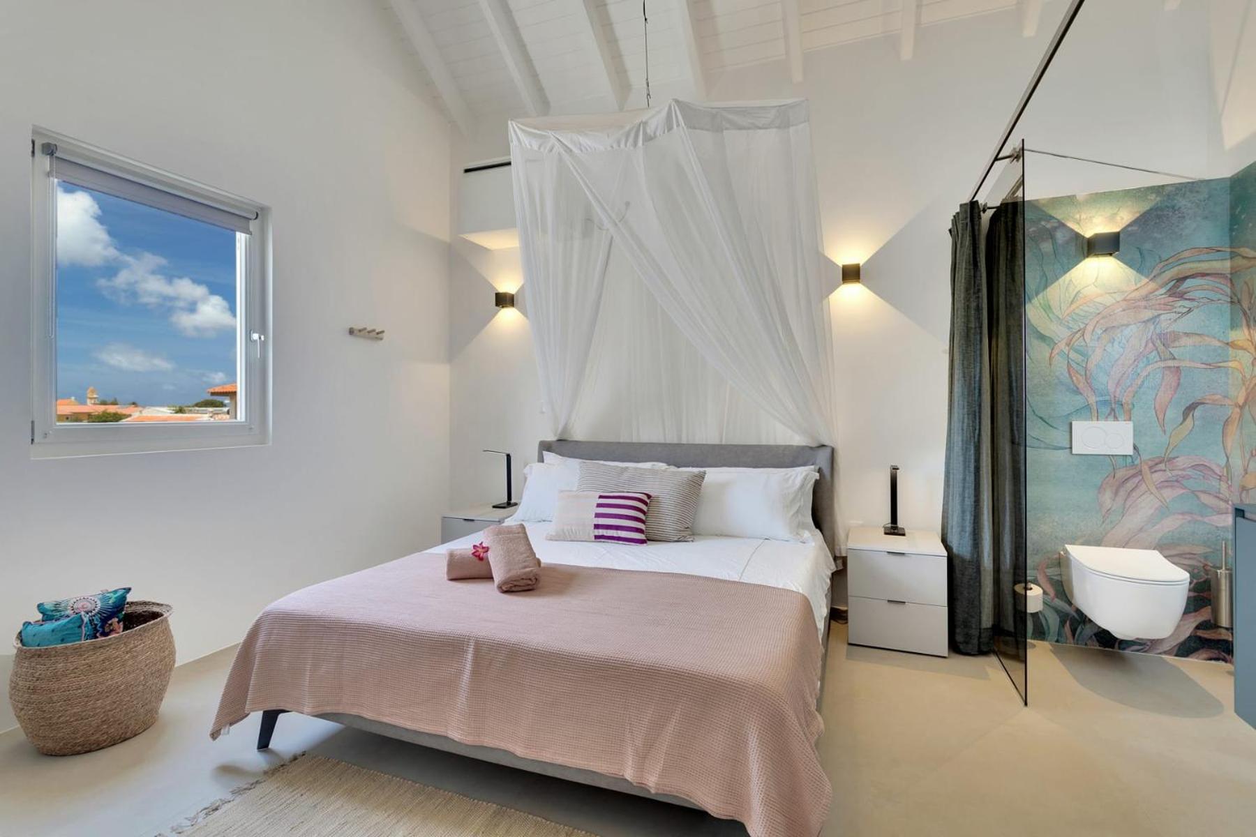Las Dunas with Stunning Sea View and Shared Pool
