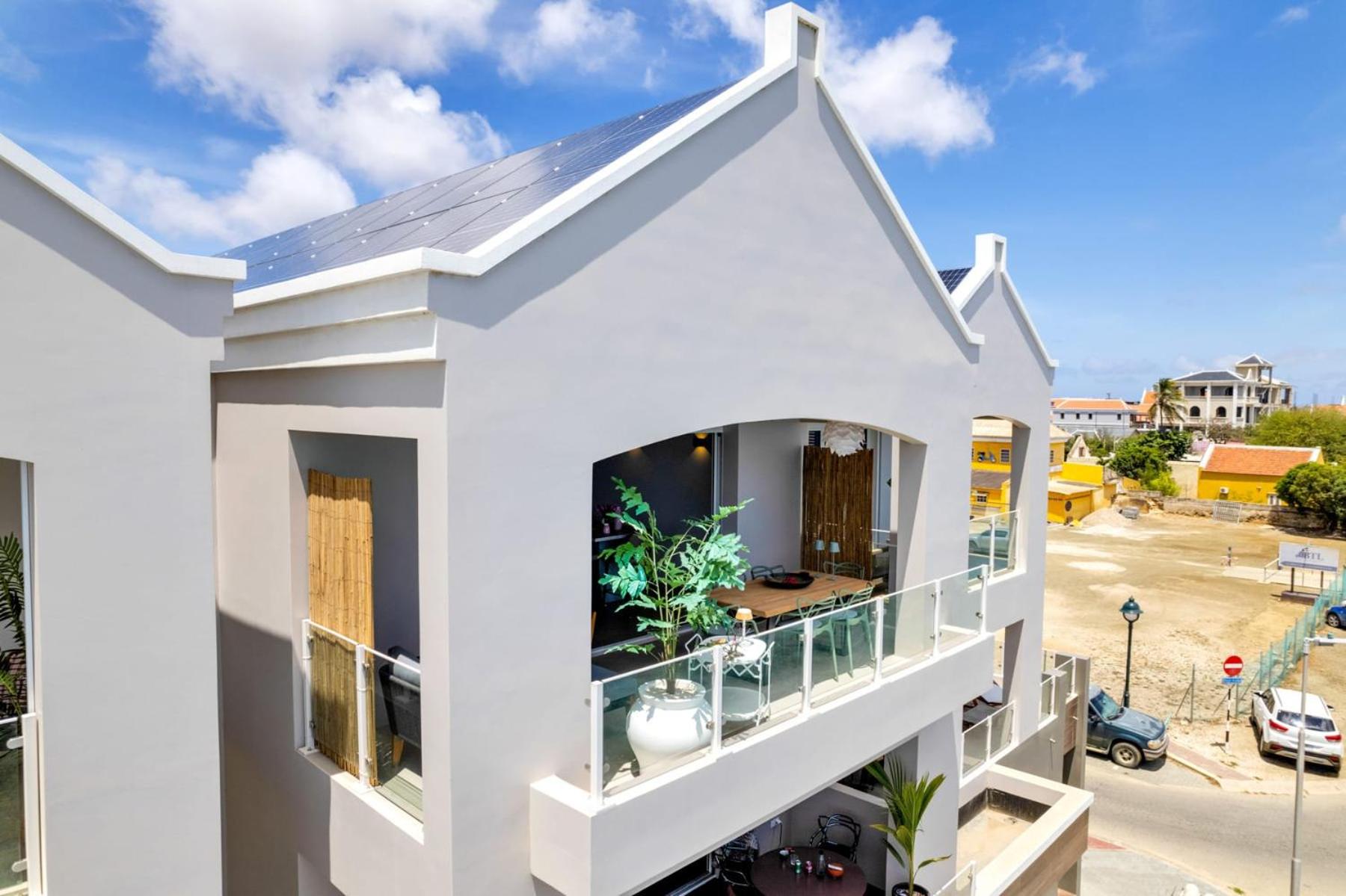 Las Dunas with Stunning Sea View and Shared Pool