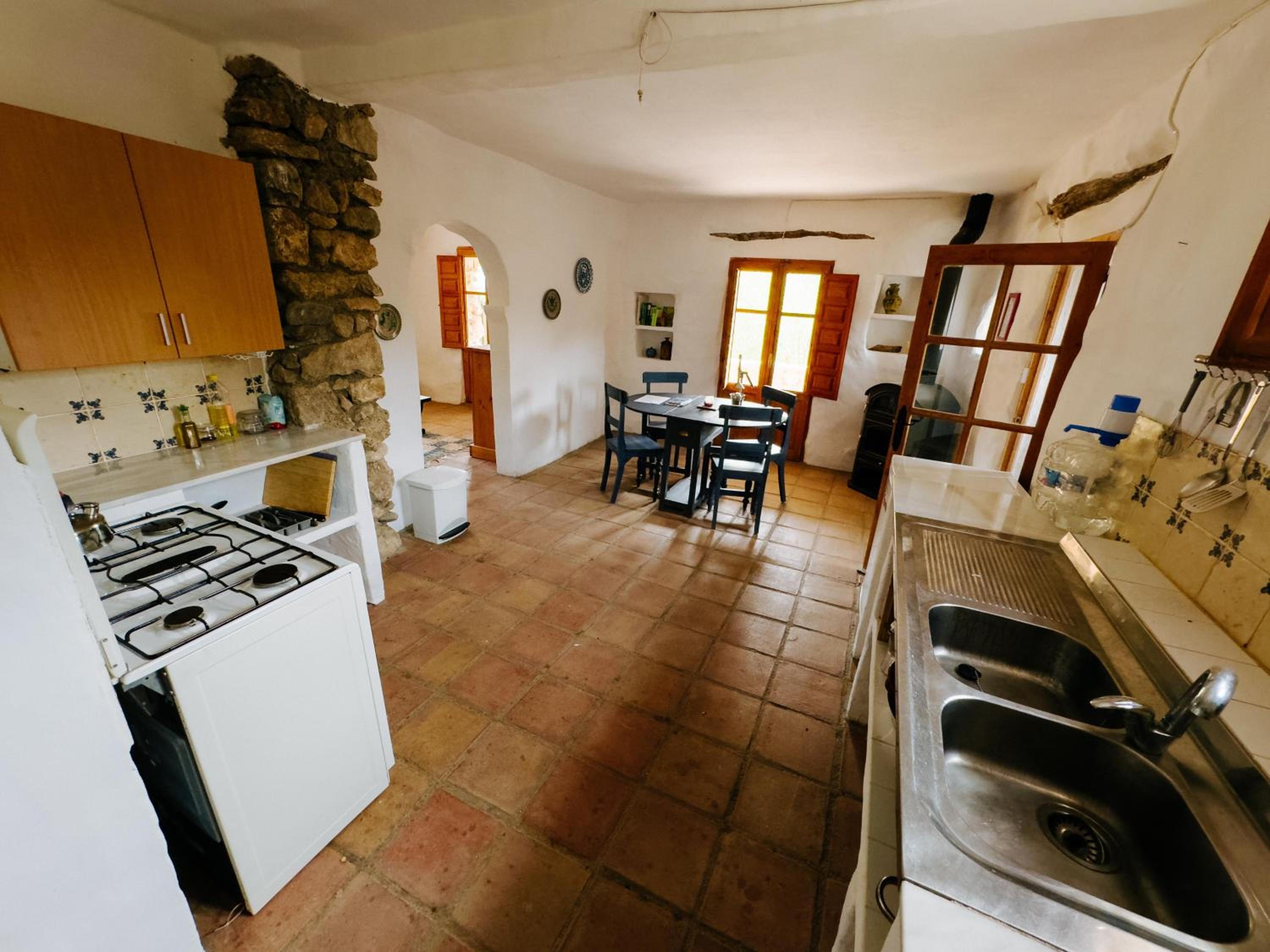 Off grid guesthouse - Puerto Mika - Casa Lucía view 3
