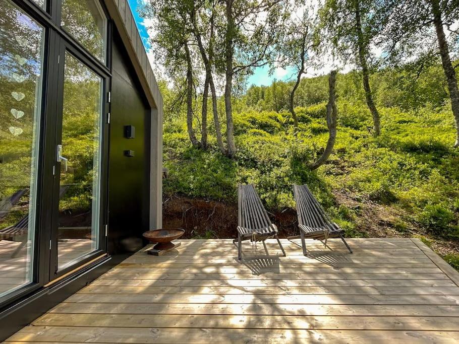 Tiny Mountain Cabin I