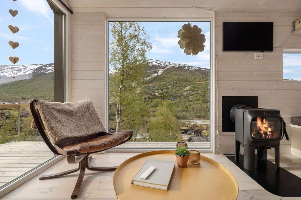 Tiny Mountain Cabin I