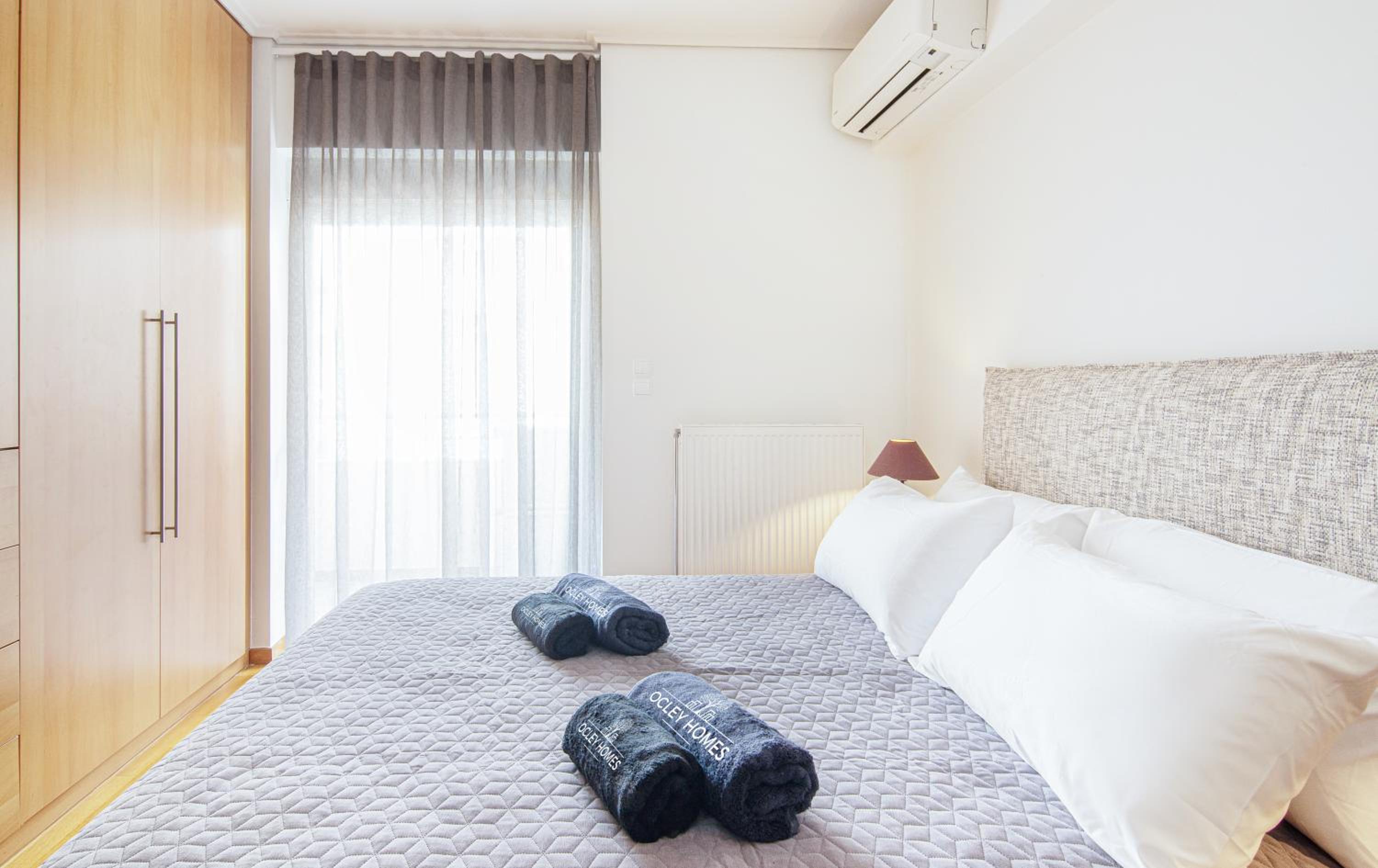 Bright and Luxurious 2BR Home in Central Glyfada photo 2