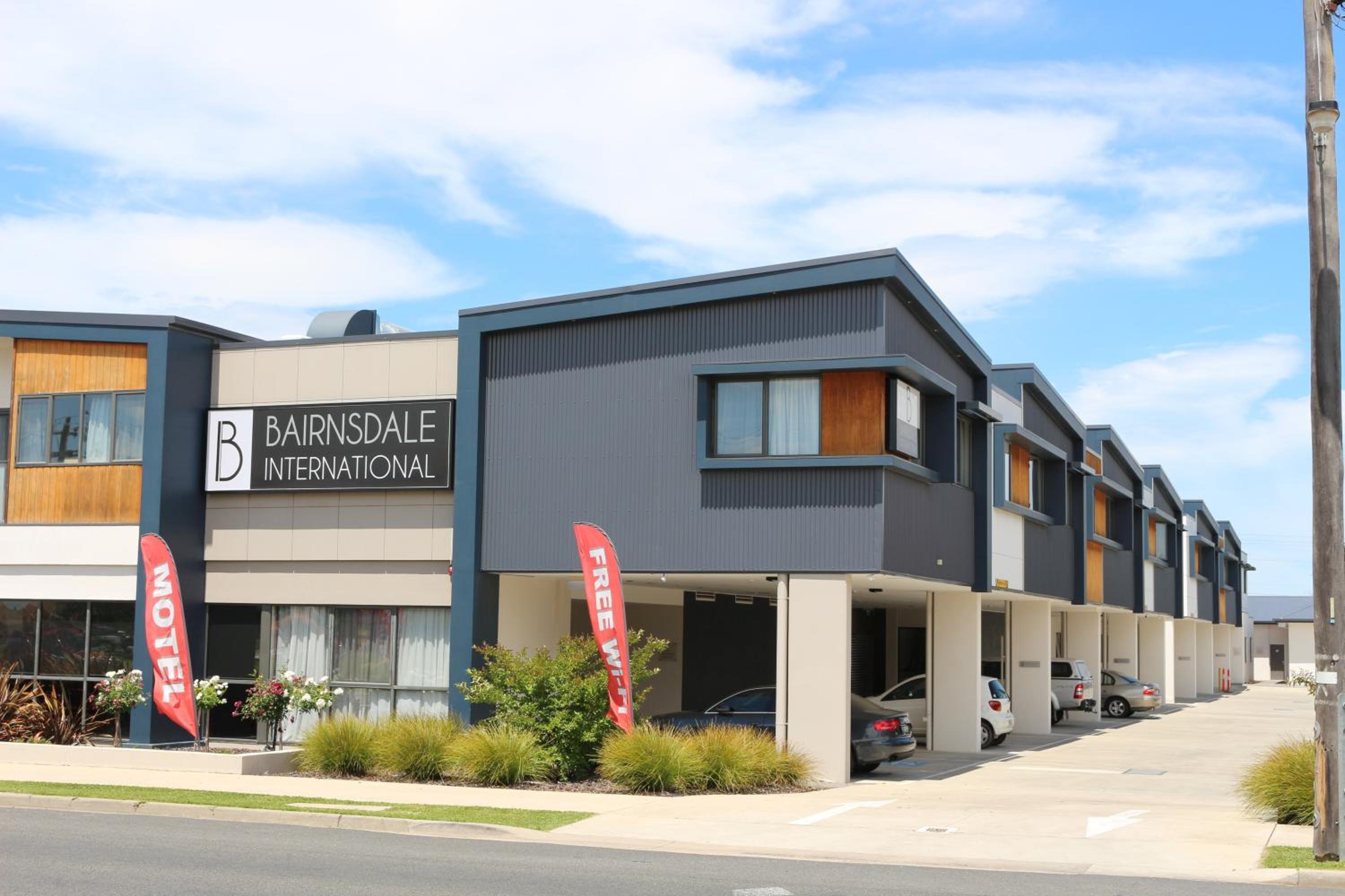 Hotel Bairnsdale International - Image 1