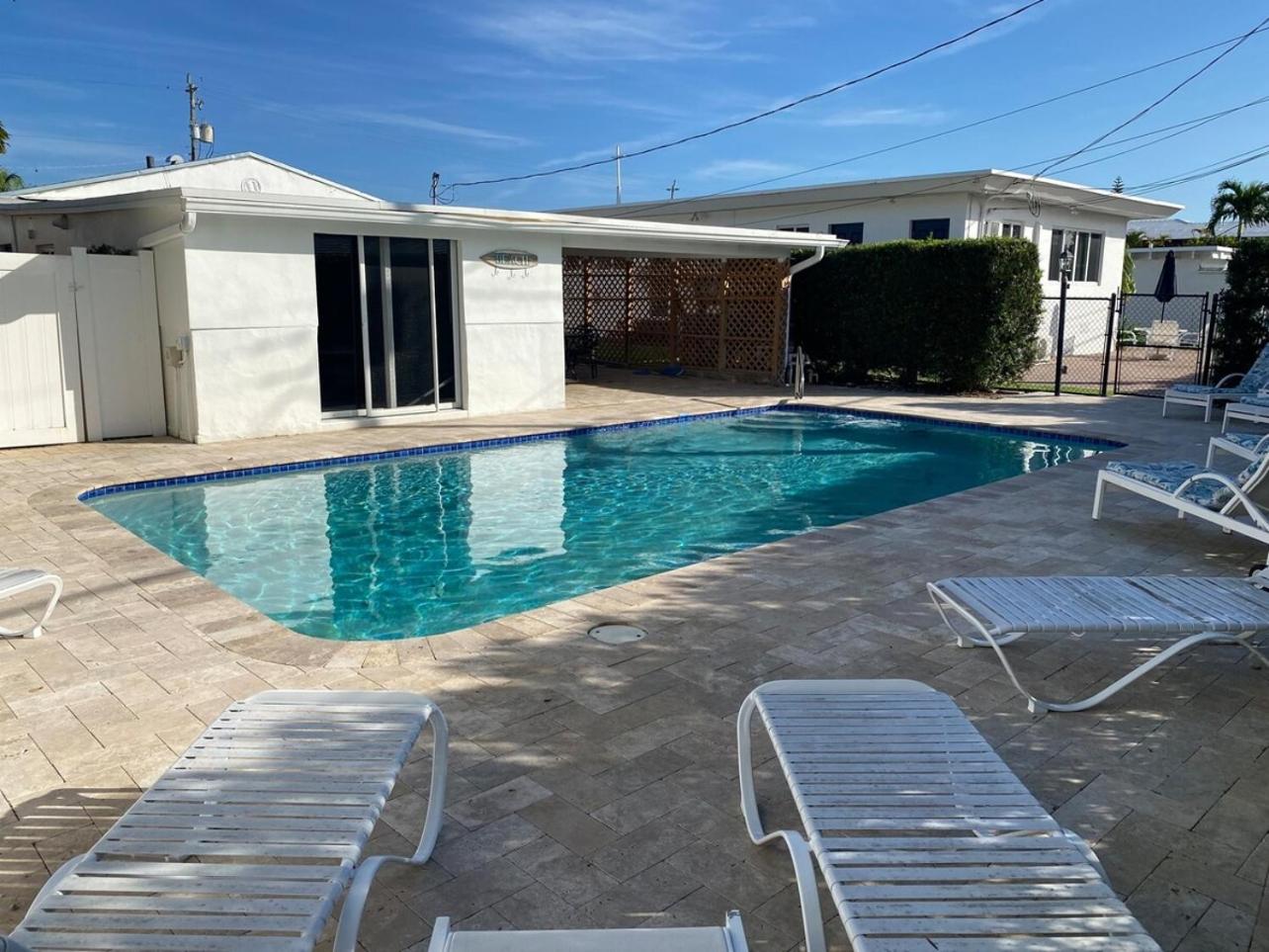 2 min walk to the Beach-All Renovated studio #4 view 5