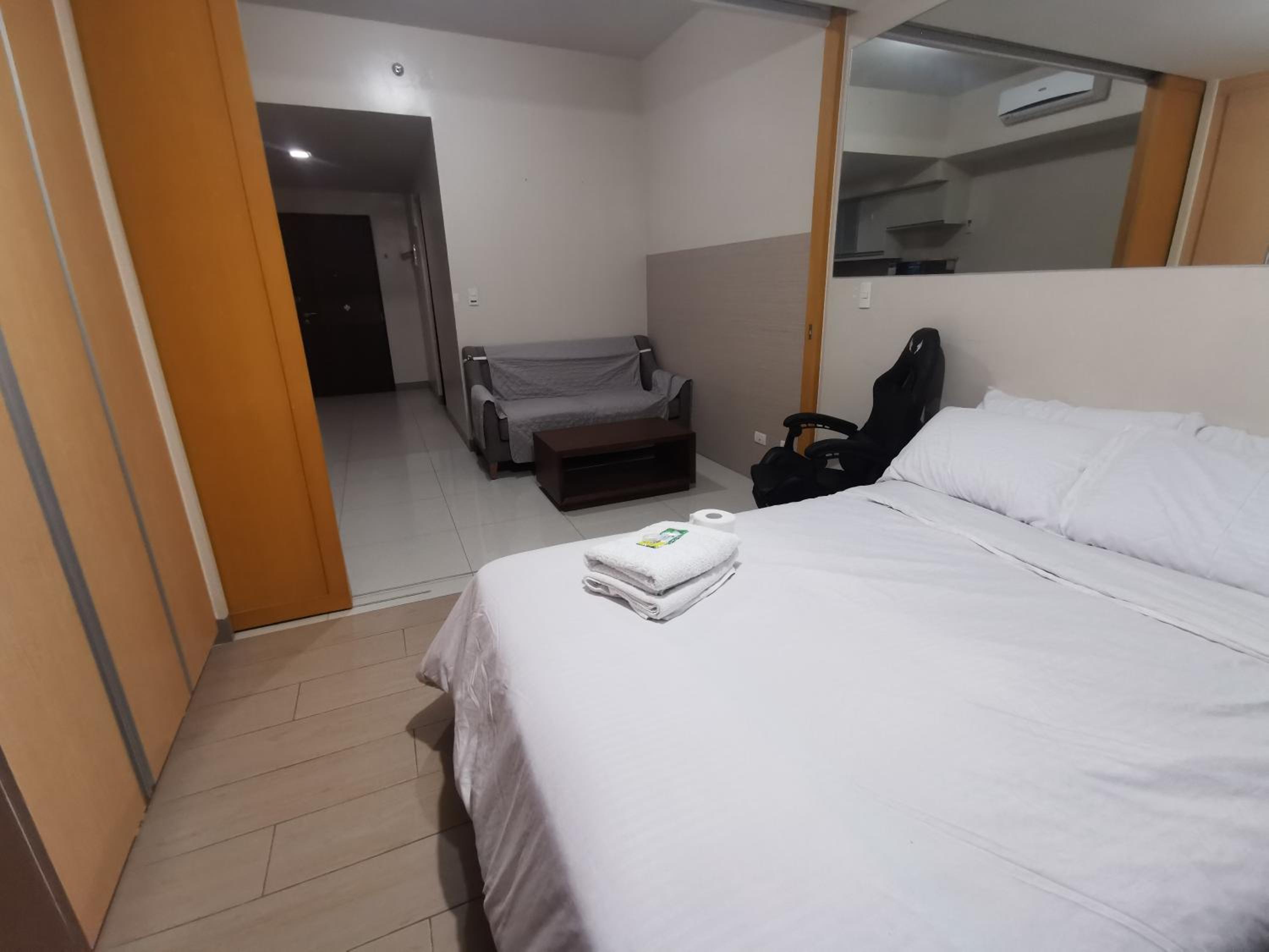 One Uptown Residence BGC One Bedroom