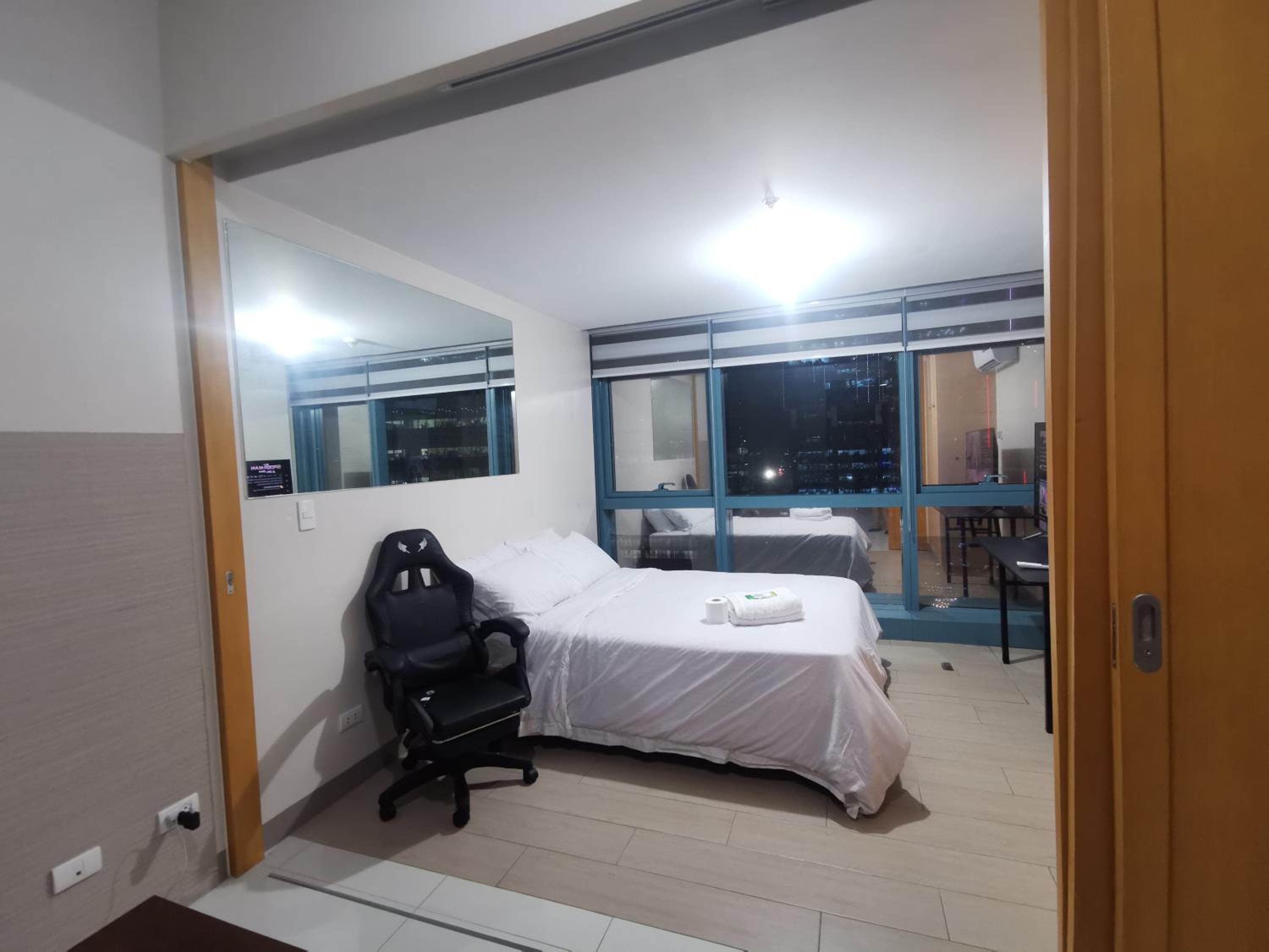 One Uptown Residence BGC One Bedroom