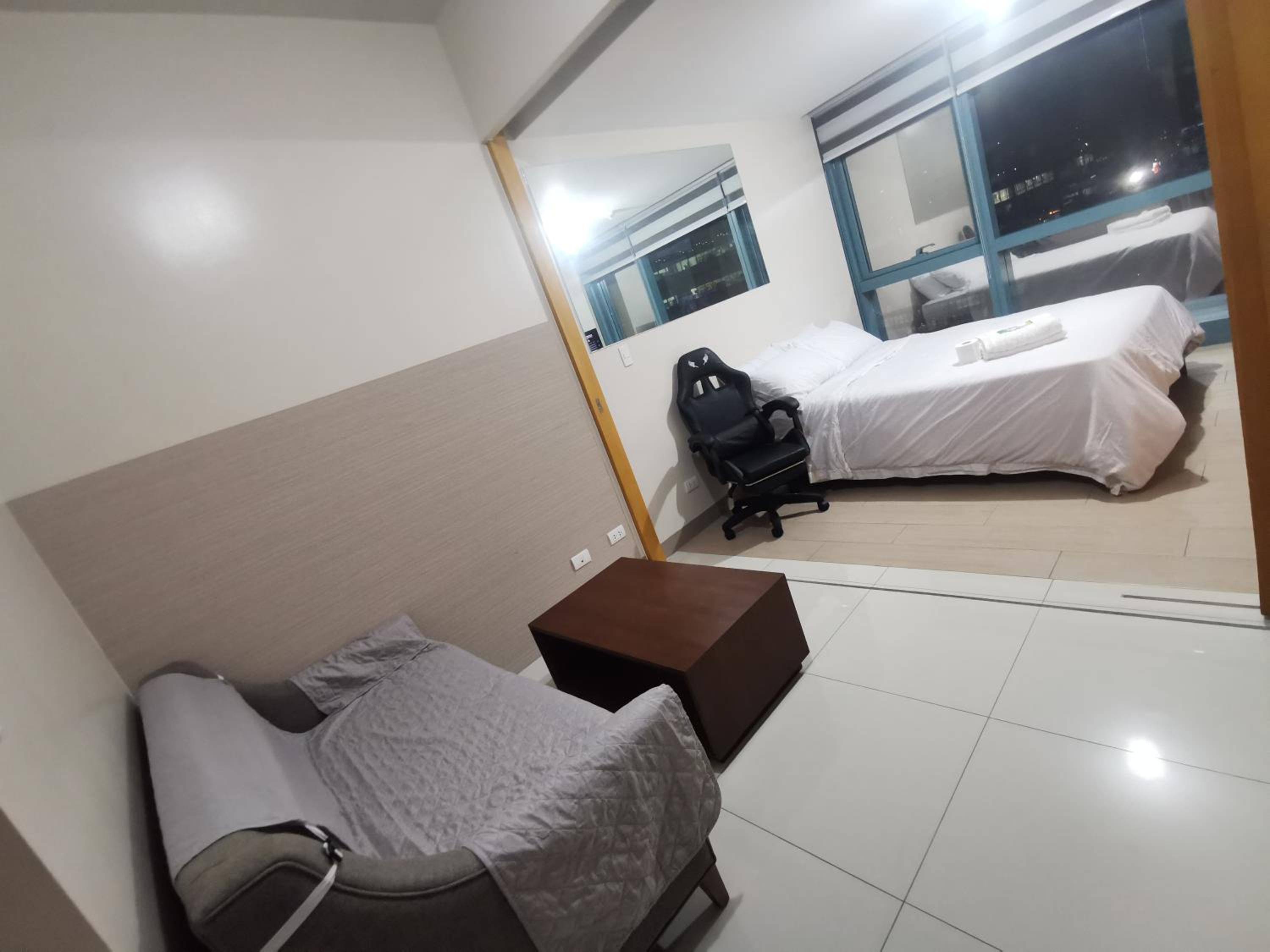 One Uptown Residence BGC One Bedroom