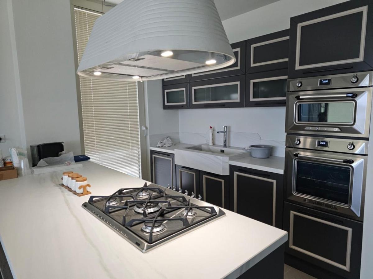 Villa Ostriche Green Coast Palase